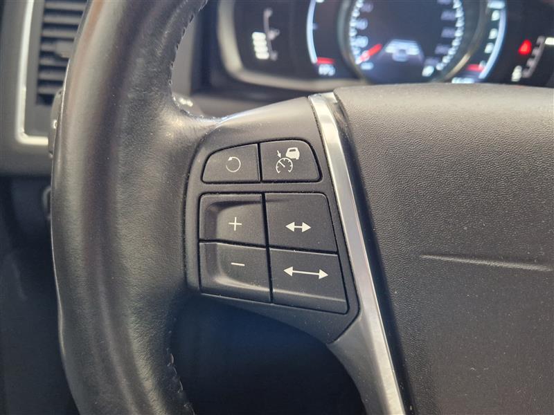 Volvo XC60 D5 AWD SUMMUM AUT