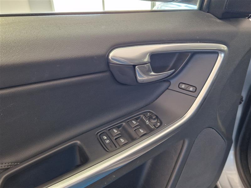 Volvo XC60 D5 AWD SUMMUM AUT