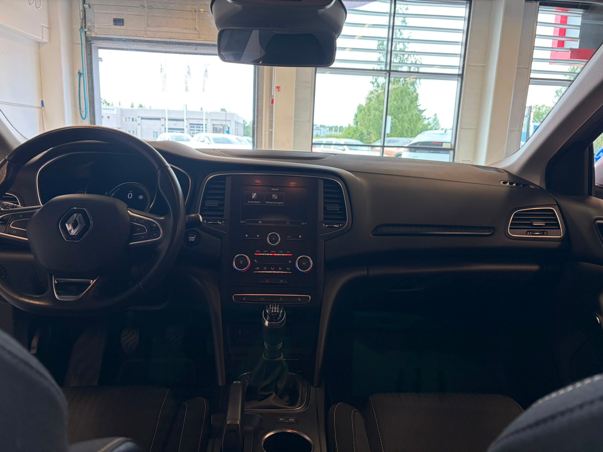 Renault Megane 2016, kuva 6/12