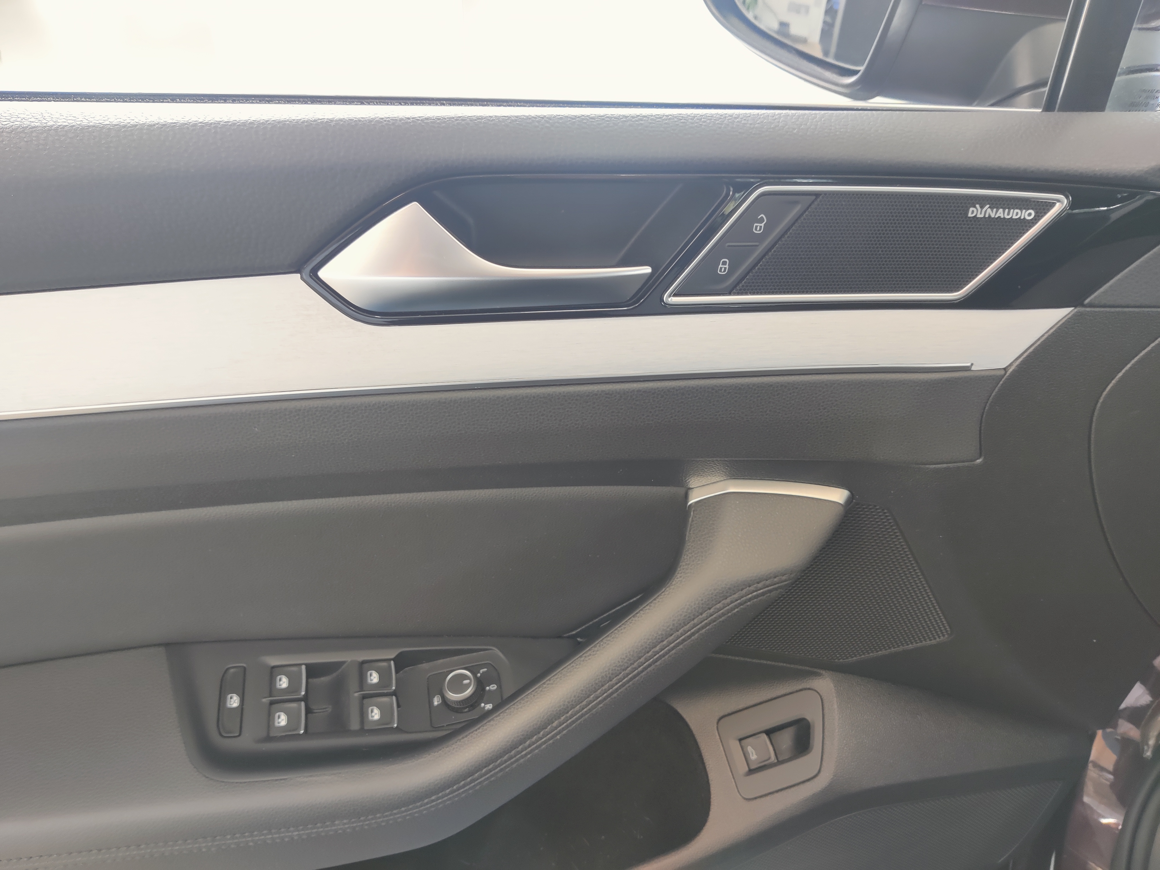 Volkswagen PASSAT SEDAN HIGHLINE 2,0 TSI 206 KW (280 HV) 4MOTION DSG