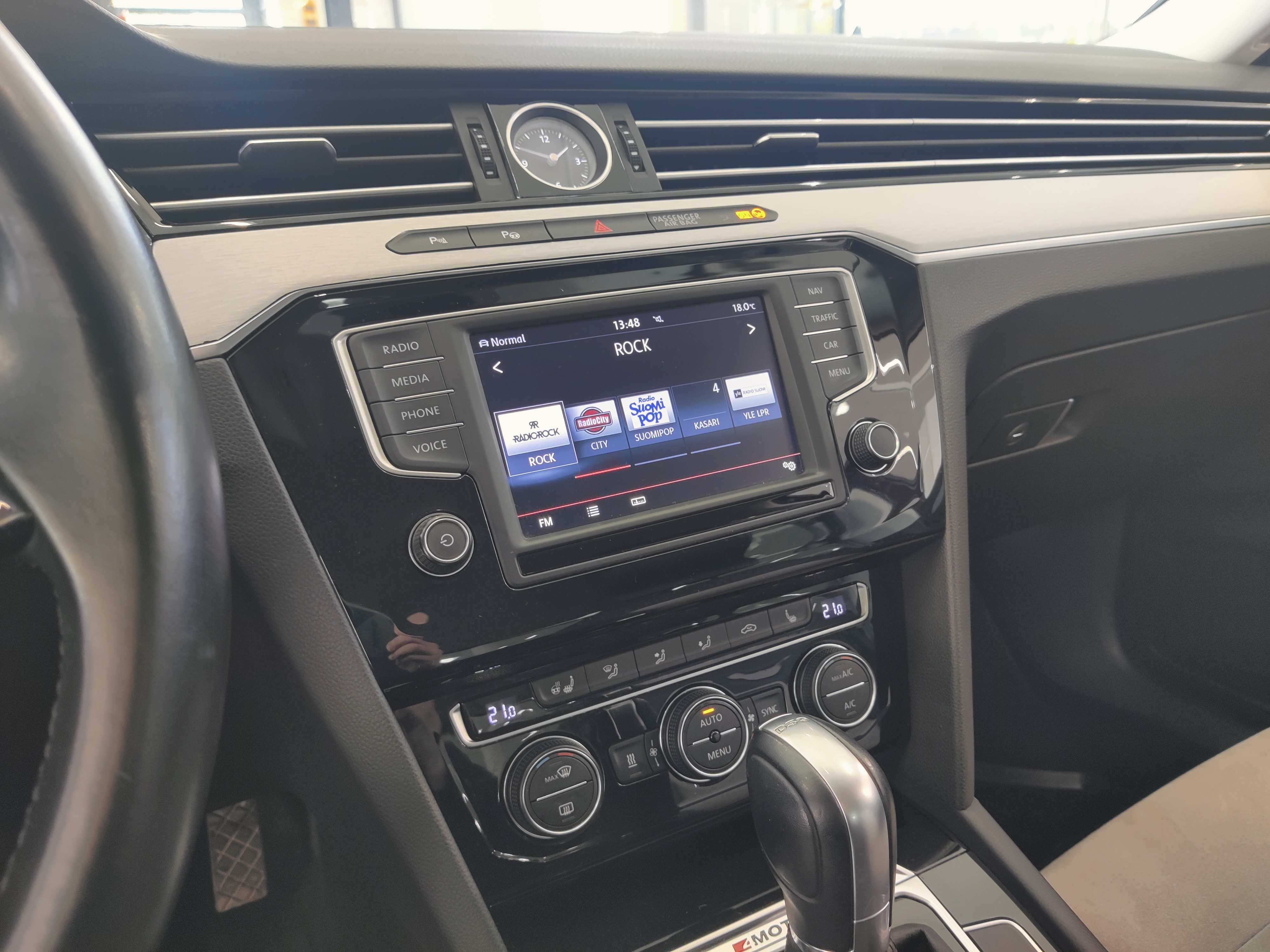 Volkswagen PASSAT SEDAN HIGHLINE 2,0 TSI 206 KW (280 HV) 4MOTION DSG