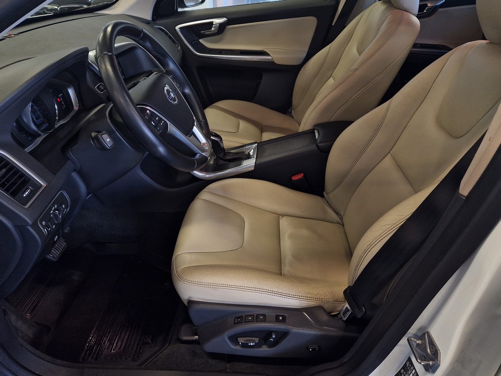 Volvo XC60 D4 AWD SUMMUM AUT