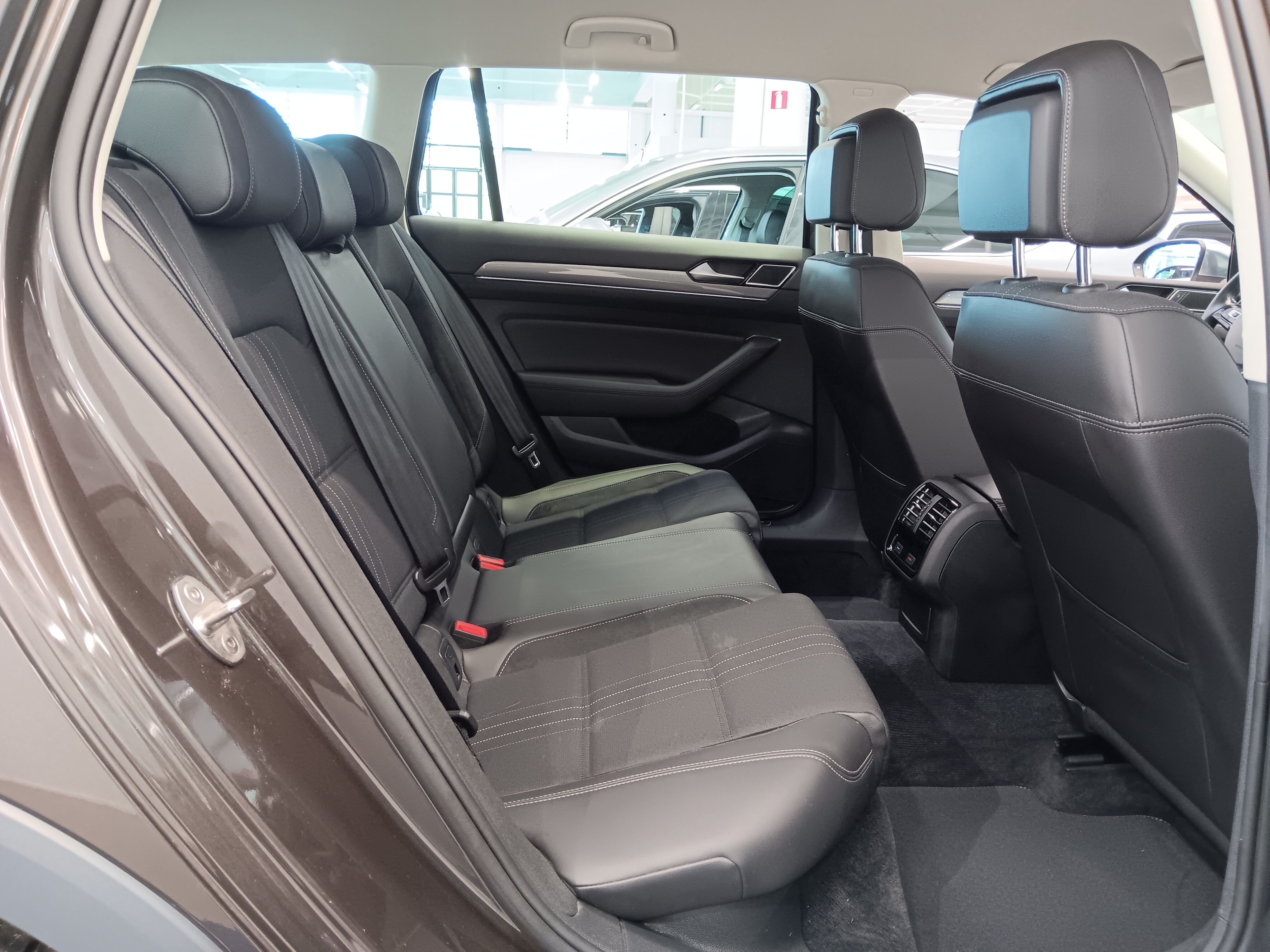 Volkswagen PASSAT VARIANT ALLTRACK 2,0 TDI 140 KW (190 HV) 4MOTION D