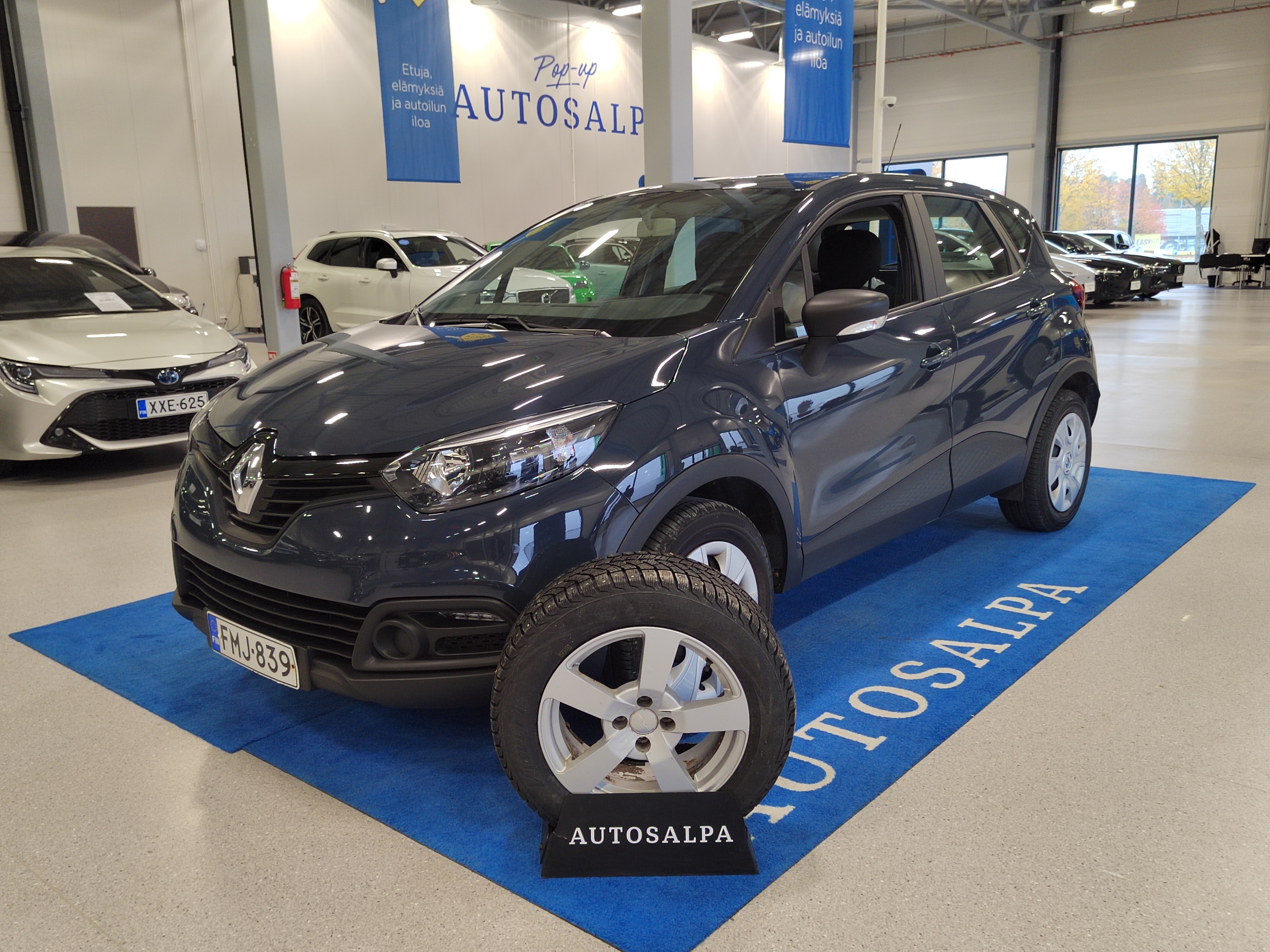 Renault CAPTUR TCE 90 LIMITED
