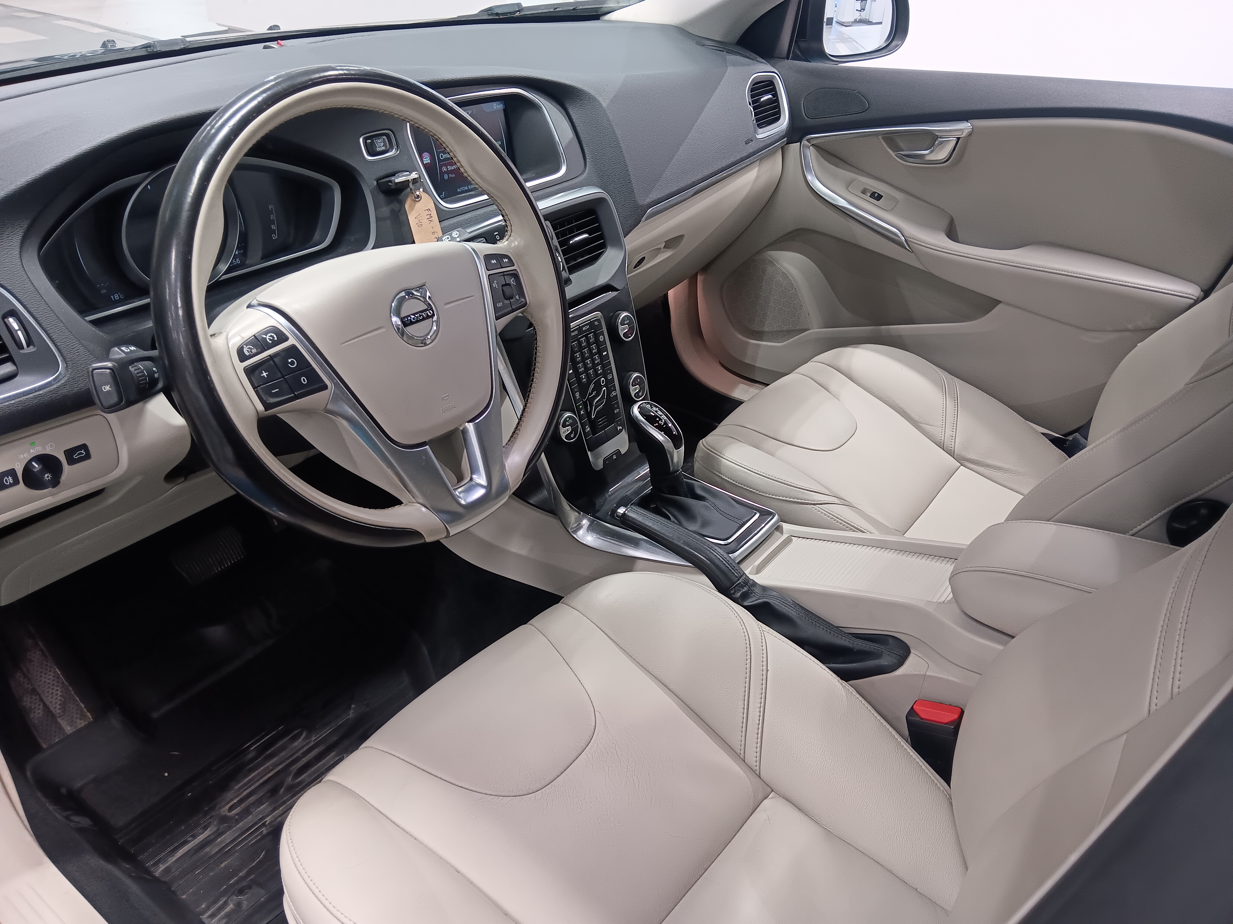 Volvo V40 D2 INSCRIPTION AUT