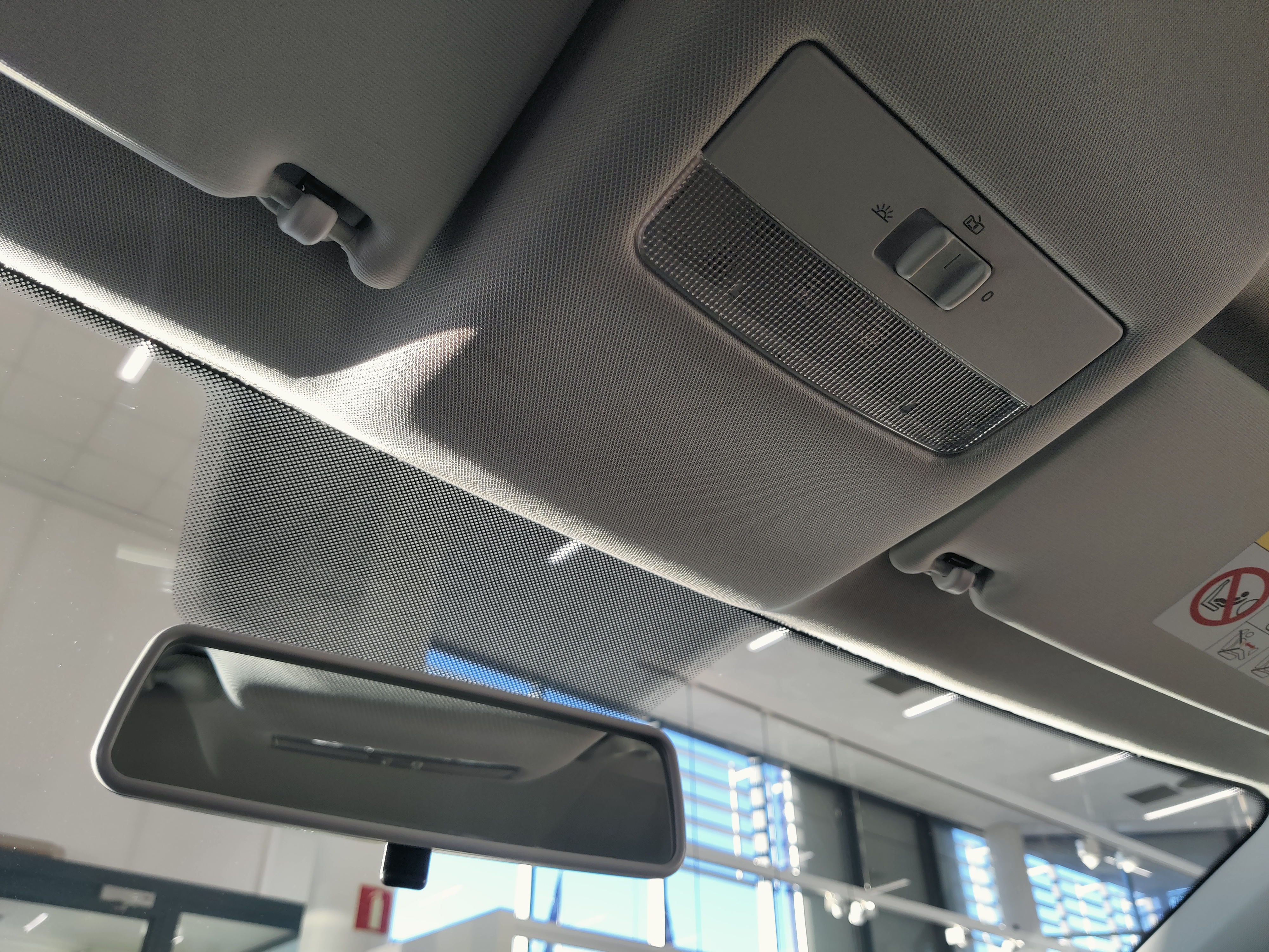 Volkswagen POLO TRENDLINE 1,0 55 KW (75 HV)