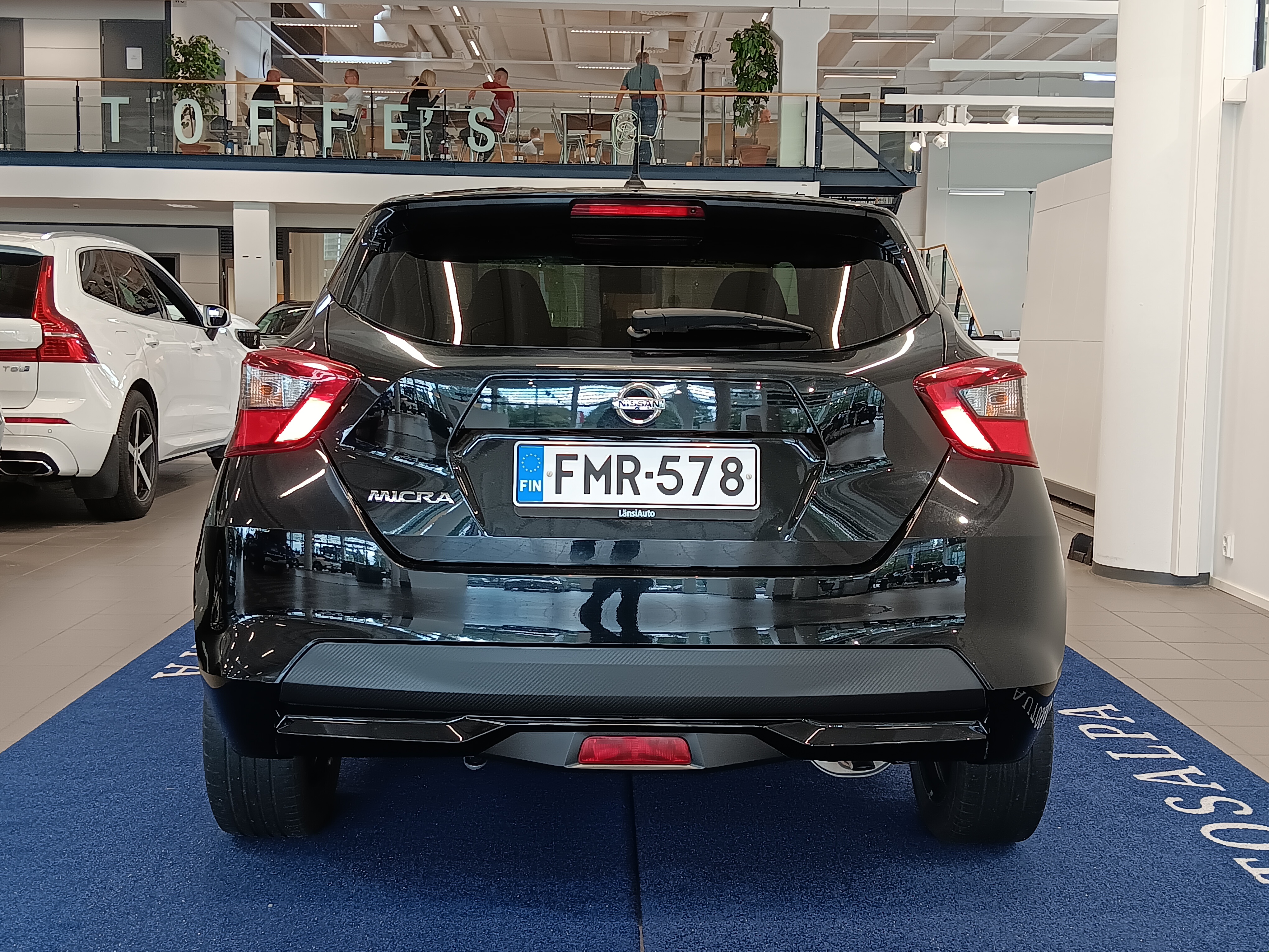 Nissan Micra IG-T 90 S/S N-Connecta 5M/T 2017, kuva 4/17