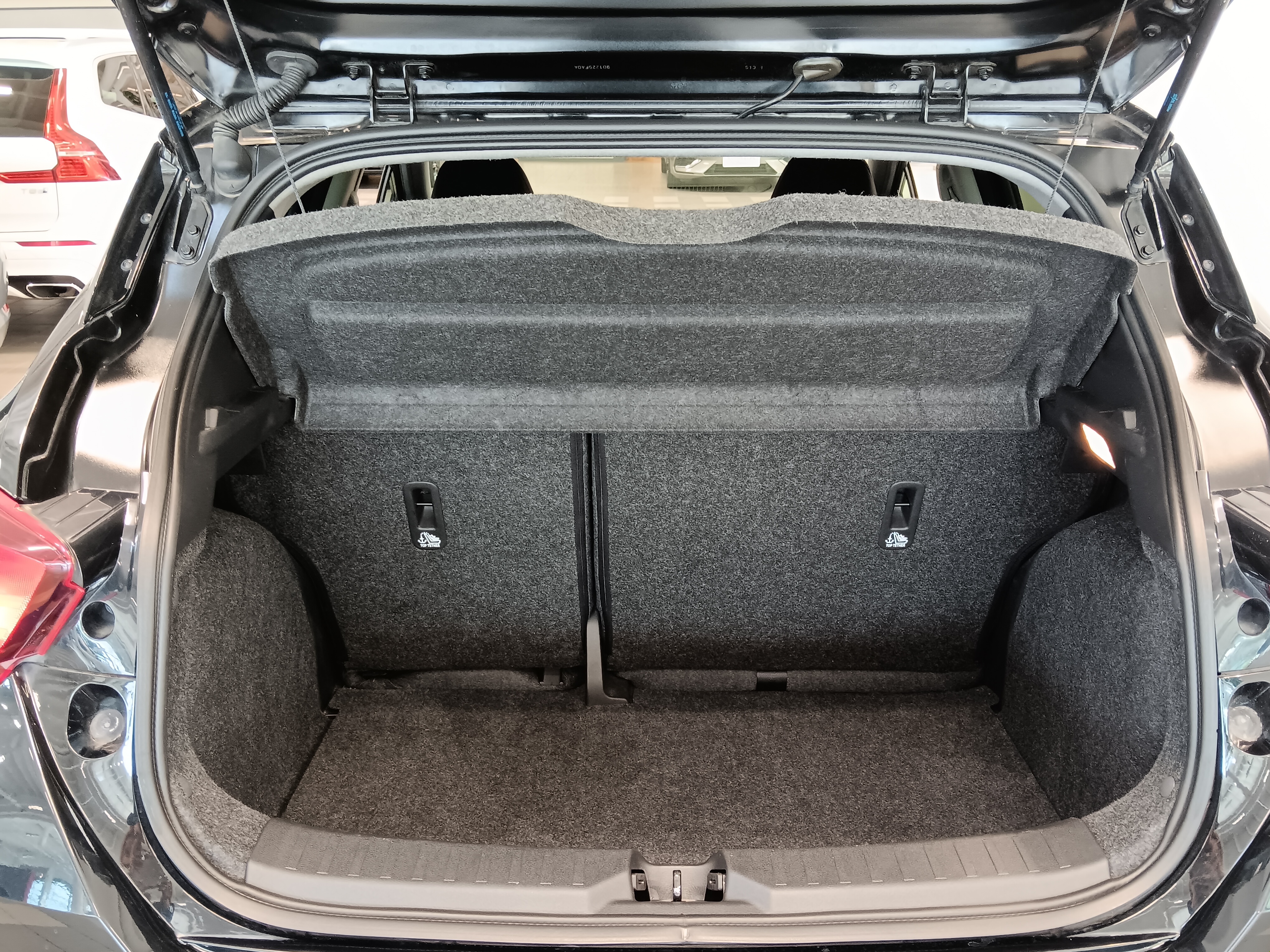 Nissan Micra IG-T 90 S/S N-Connecta 5M/T 2017, kuva 5/17