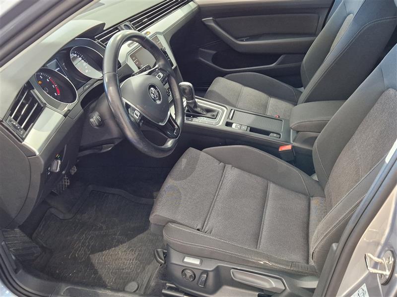 Volkswagen Passat 2018, kuva 6/23