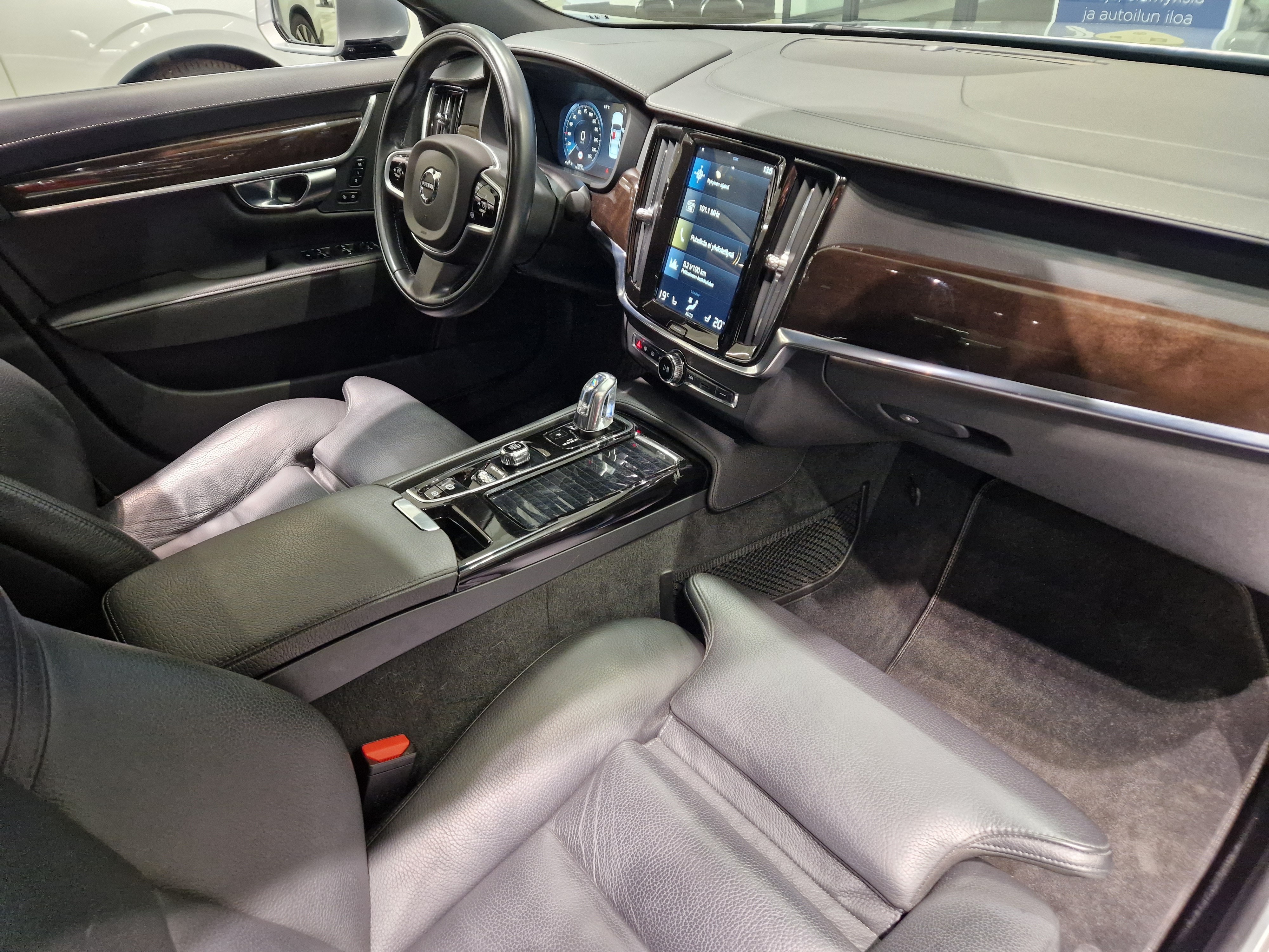 Volvo S90 T8 AWD INSCRIPTION TAKUU 12KK/20TKM
