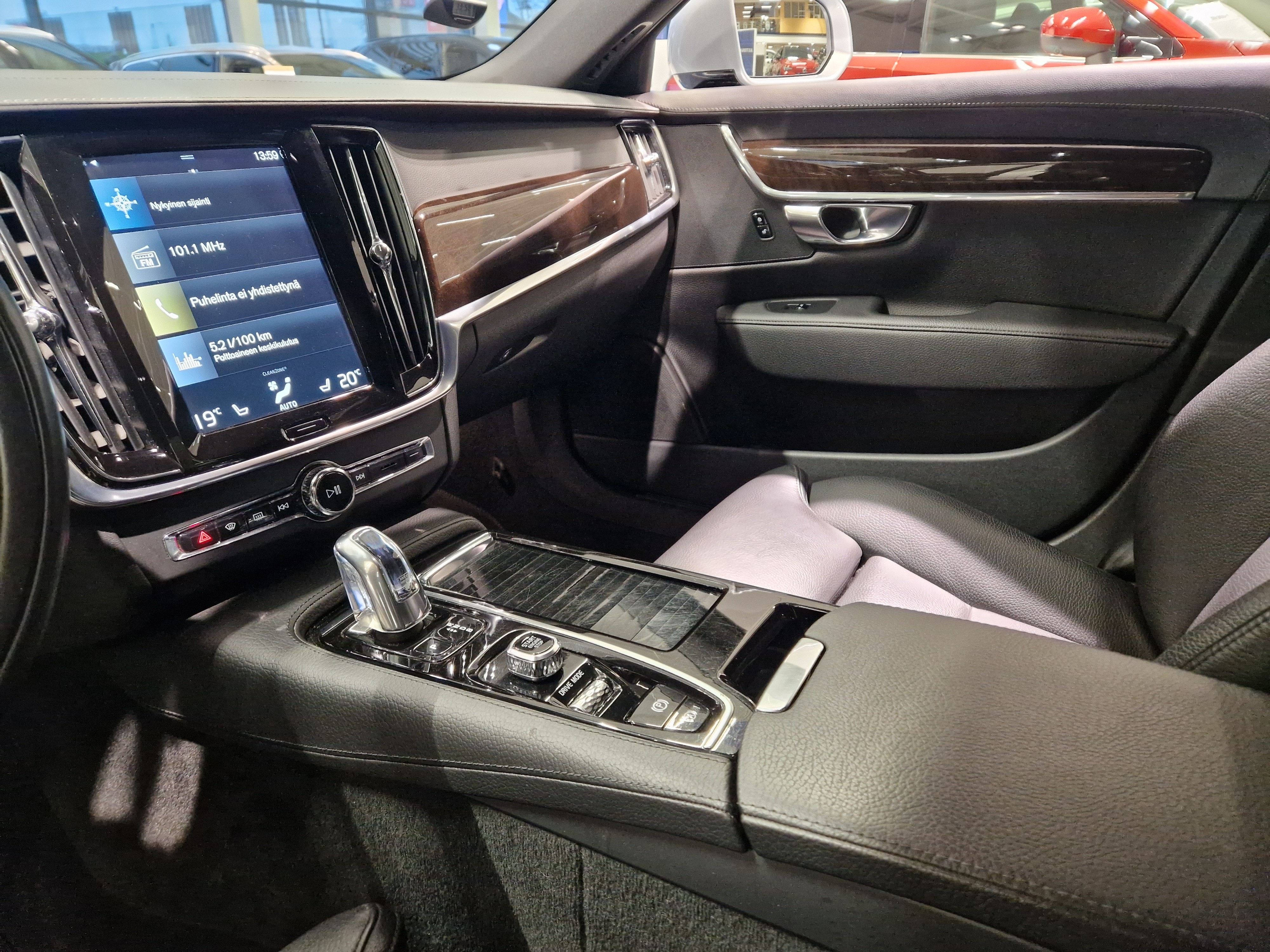 Volvo S90 T8 AWD INSCRIPTION TAKUU 12KK/20TKM