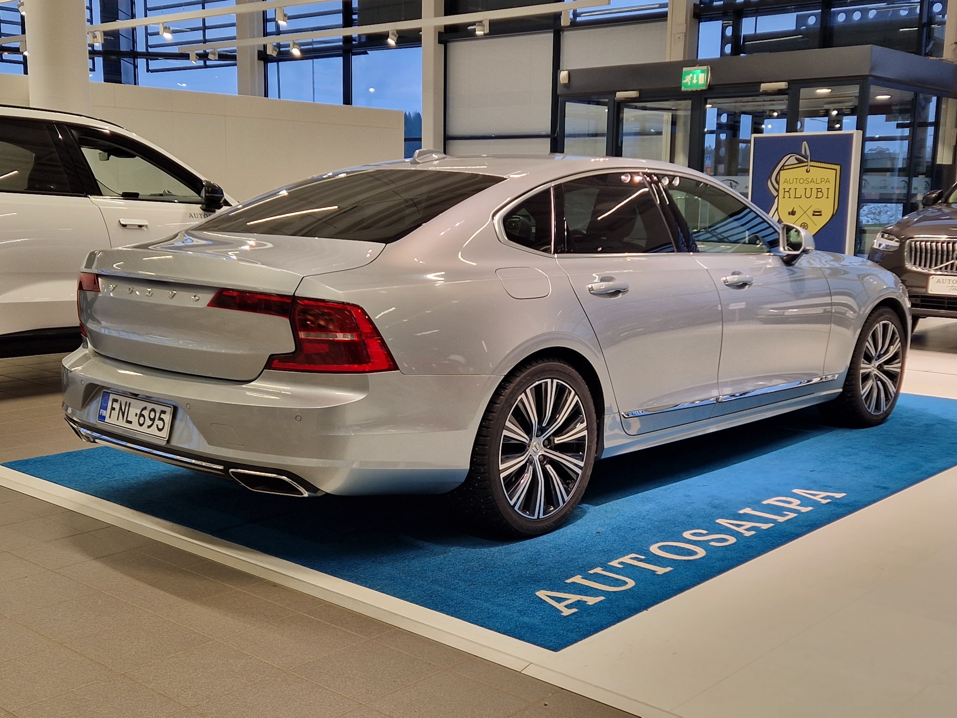 Volvo S90 T8 AWD INSCRIPTION TAKUU 12KK/20TKM