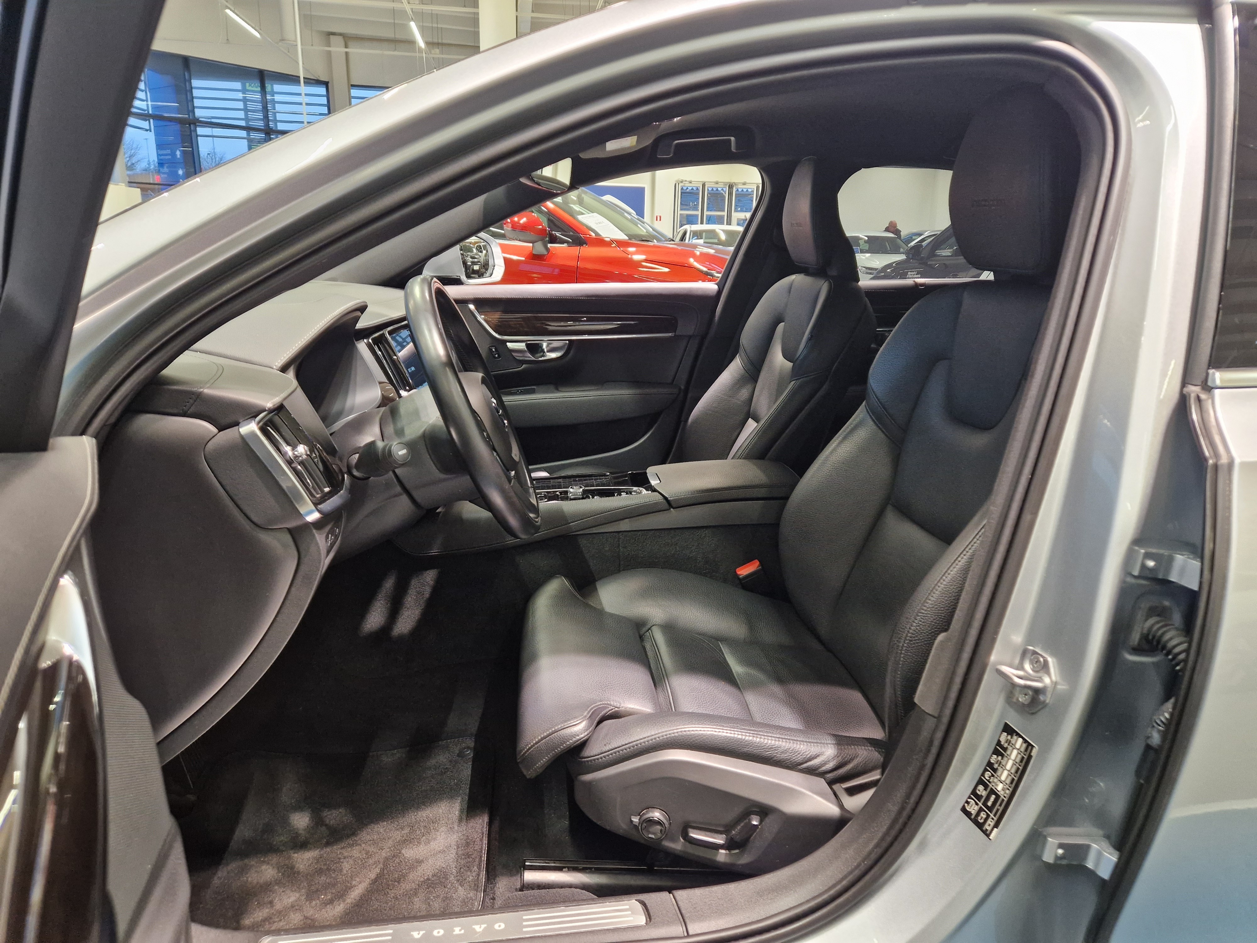 Volvo S90 T8 AWD INSCRIPTION TAKUU 12KK/20TKM