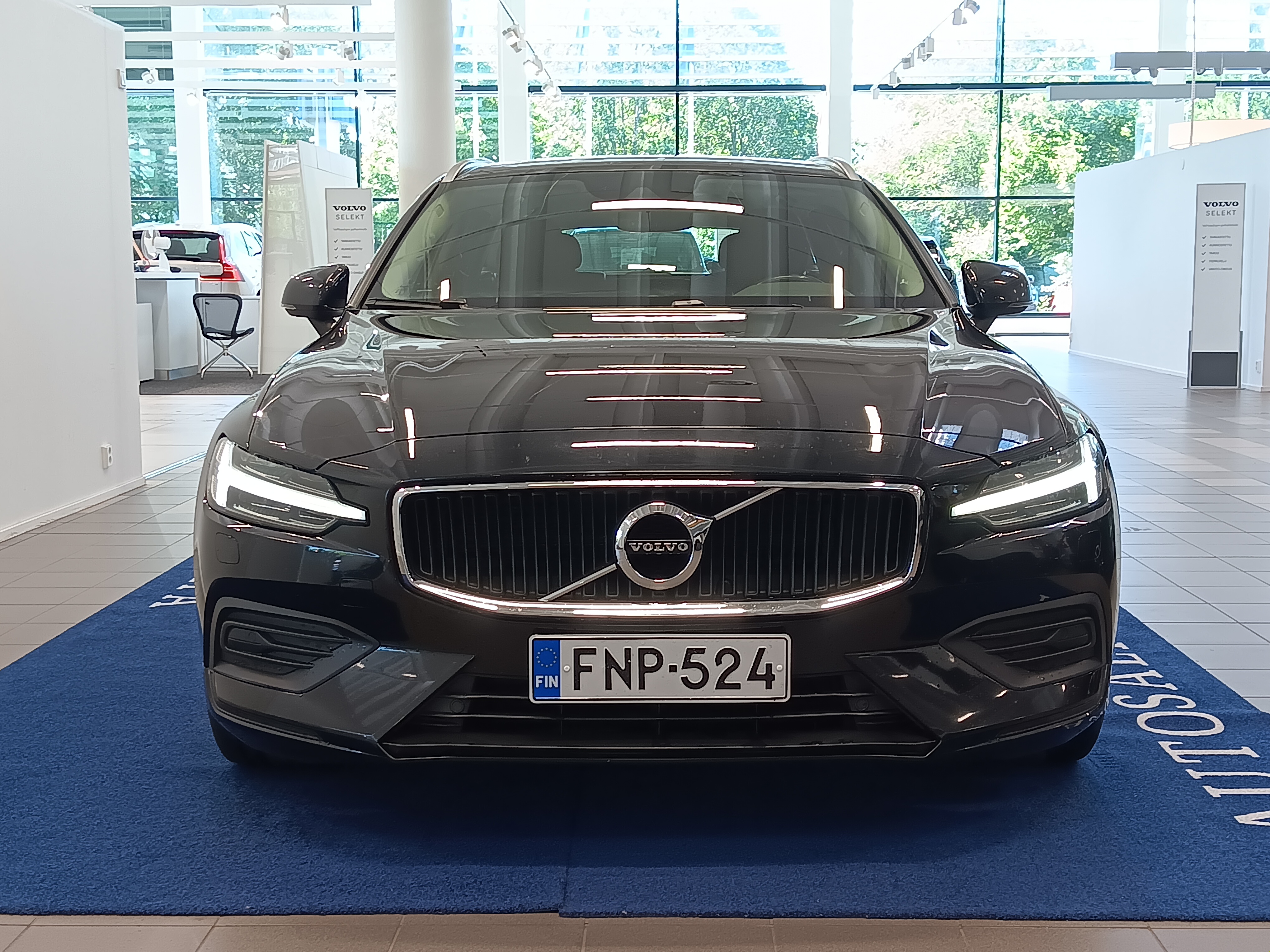 Volvo V60 D3 Business aut 2019, kuva 2/7