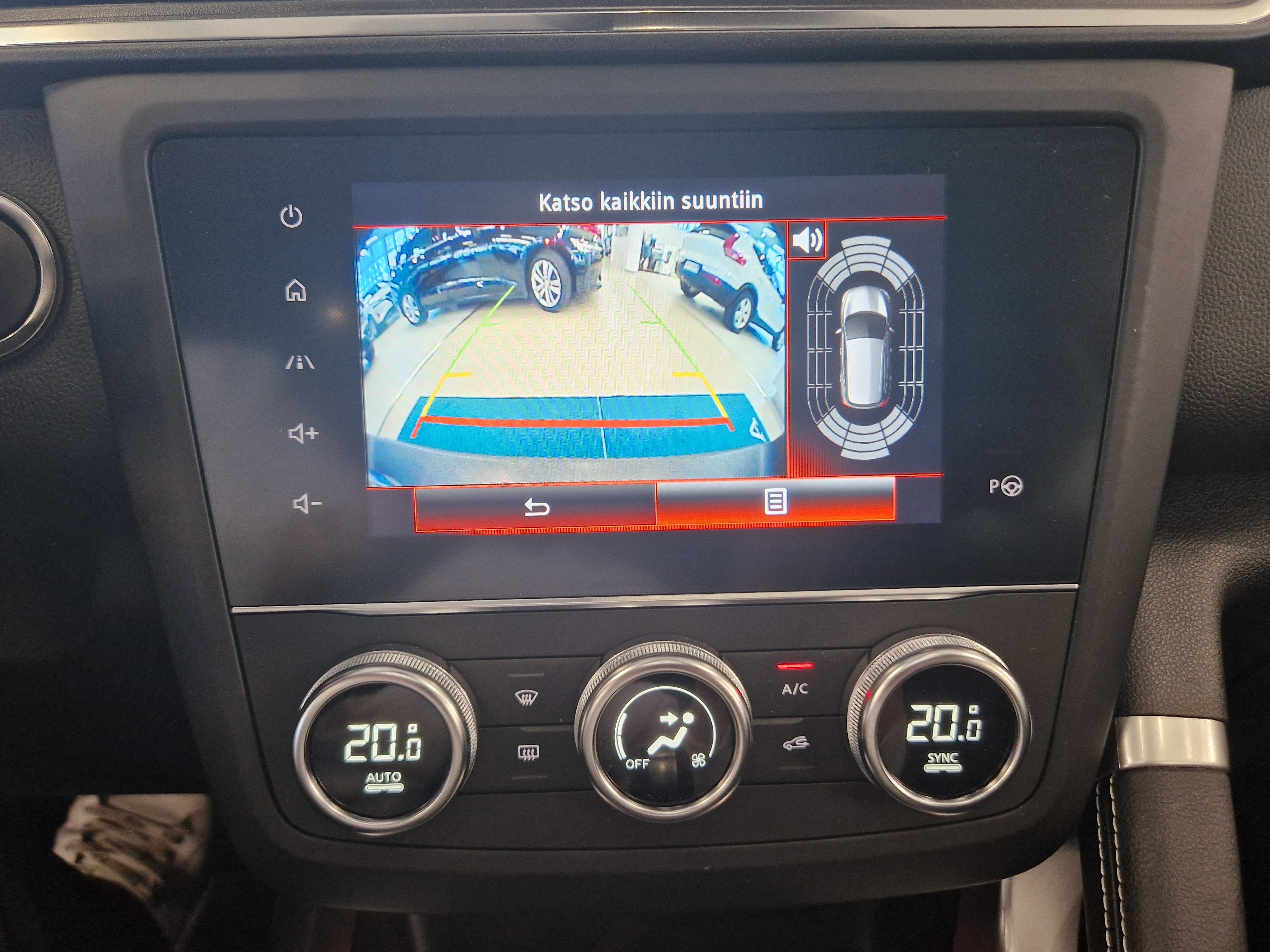 Renault KADJAR TCE 160 EDC7-AUT BOSE AT TAKUU 12KK/20TKM