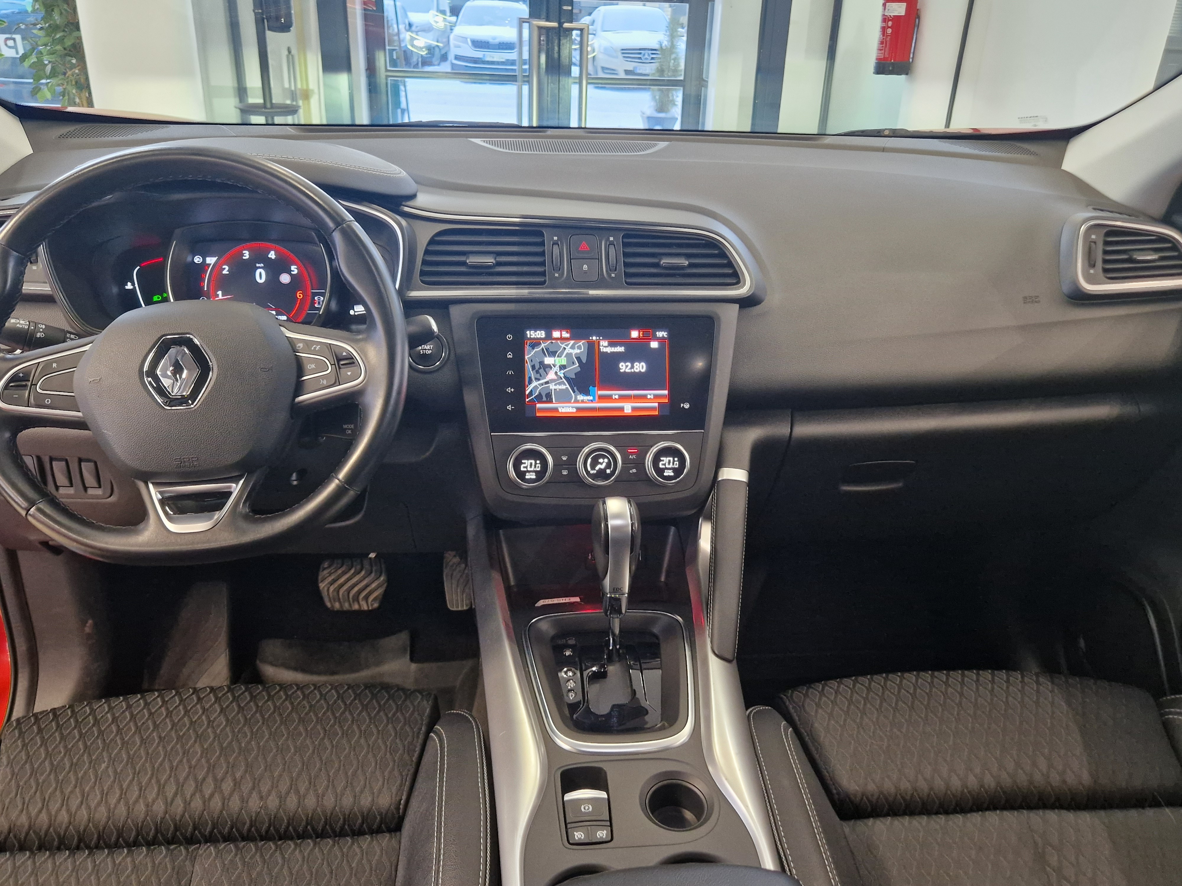 Renault KADJAR TCE 160 EDC7-AUT BOSE AT TAKUU 12KK/20TKM