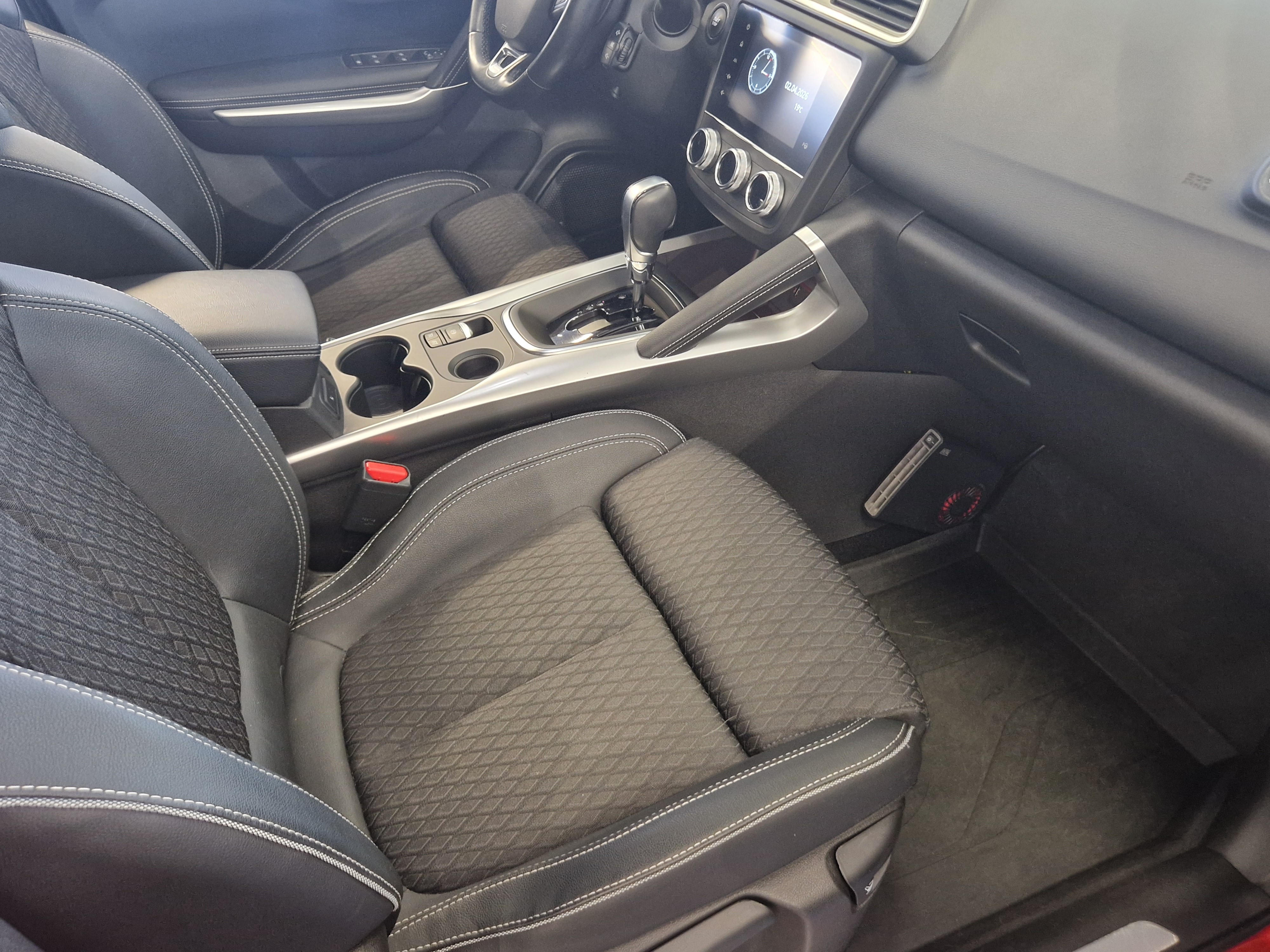 Renault KADJAR TCE 160 EDC7-AUT BOSE AT TAKUU 12KK/20TKM