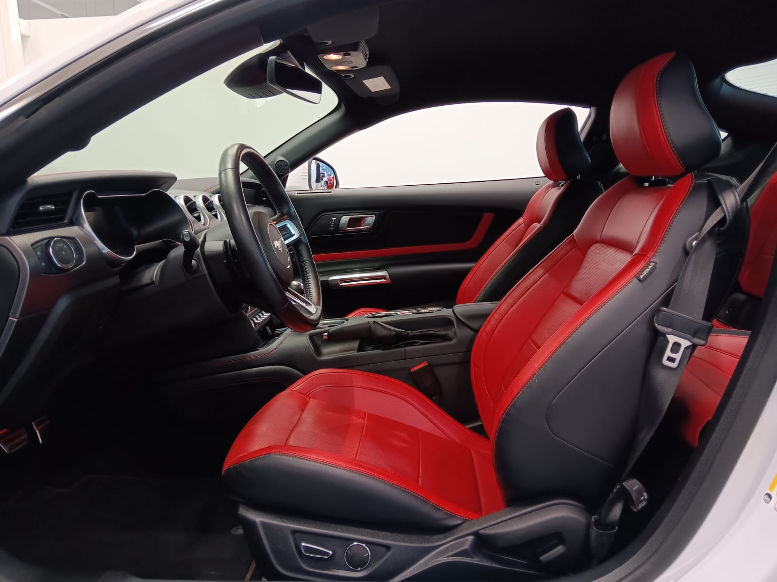 Ford MUSTANG 5,0 V8 GT 450HV A10 FASTBACK