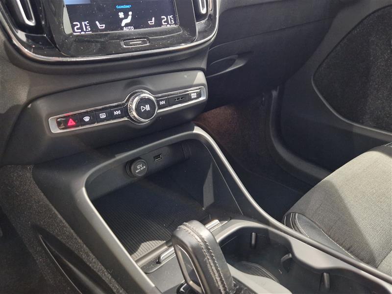 Volvo XC40 T3 BUSINESS AUT