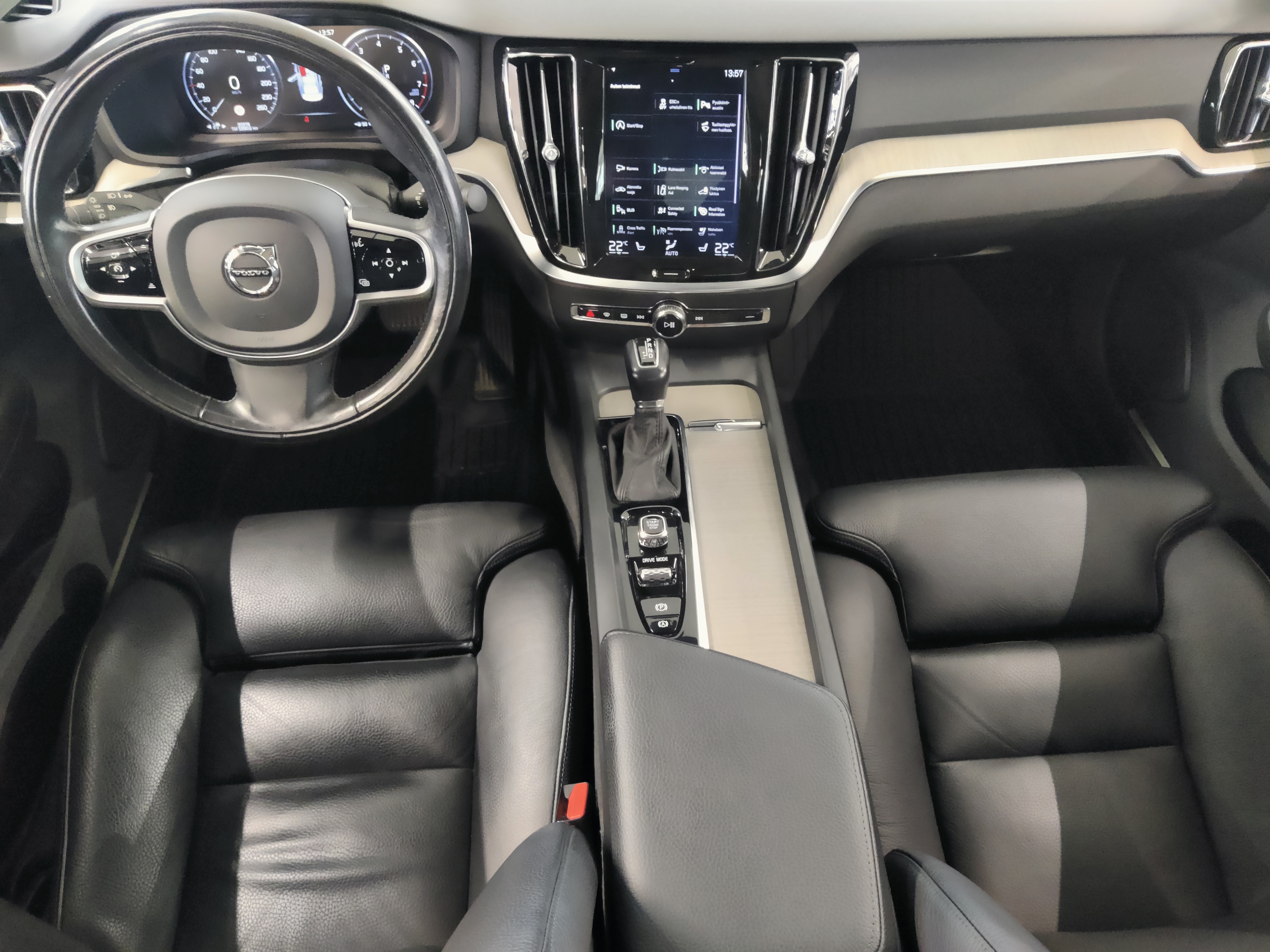 Volvo S60 T5 BUSINESS INSCRIPTION TAKUU 24KK/40TKM.