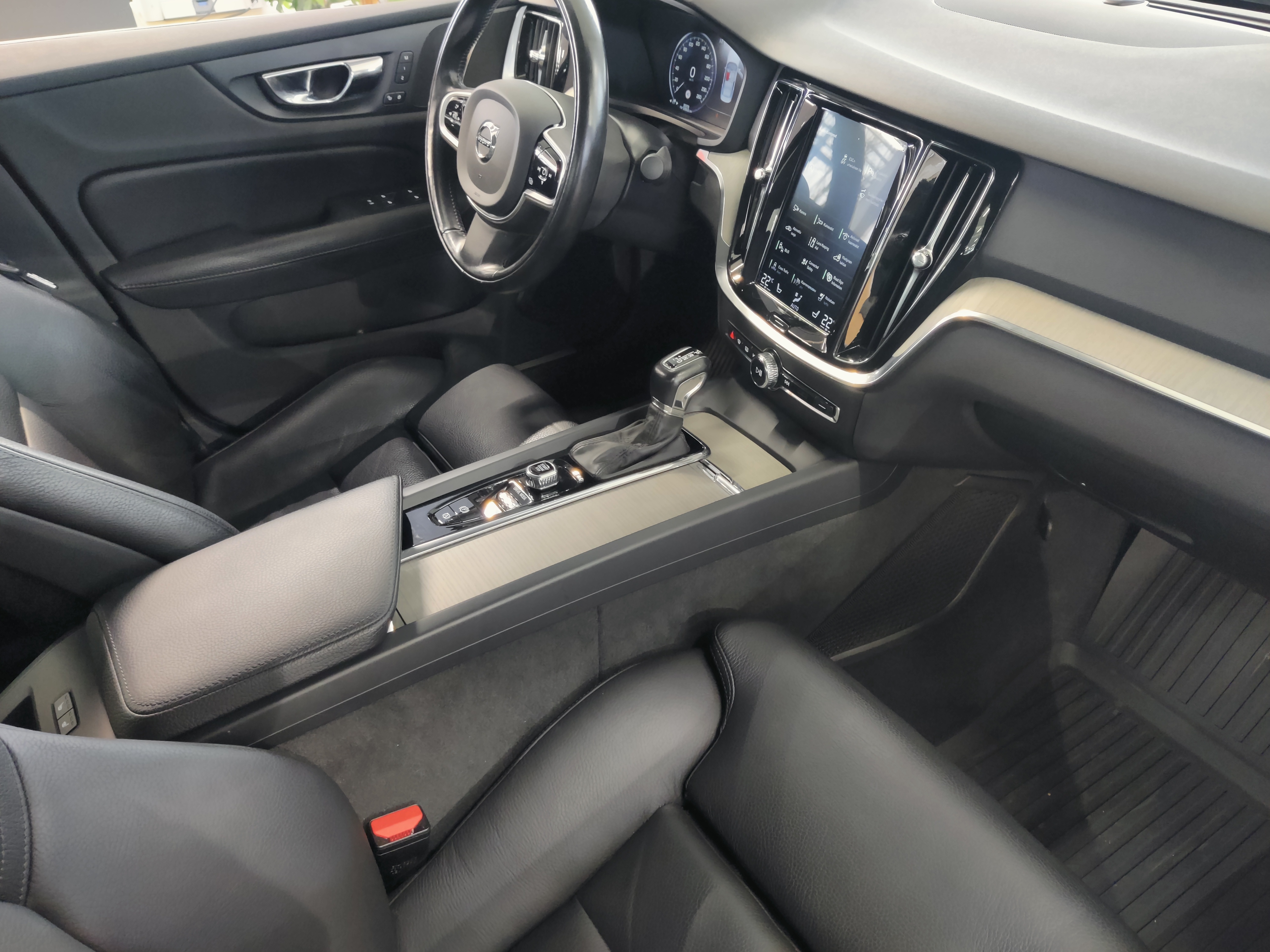 Volvo S60 T5 BUSINESS INSCRIPTION TAKUU 24KK/40TKM.