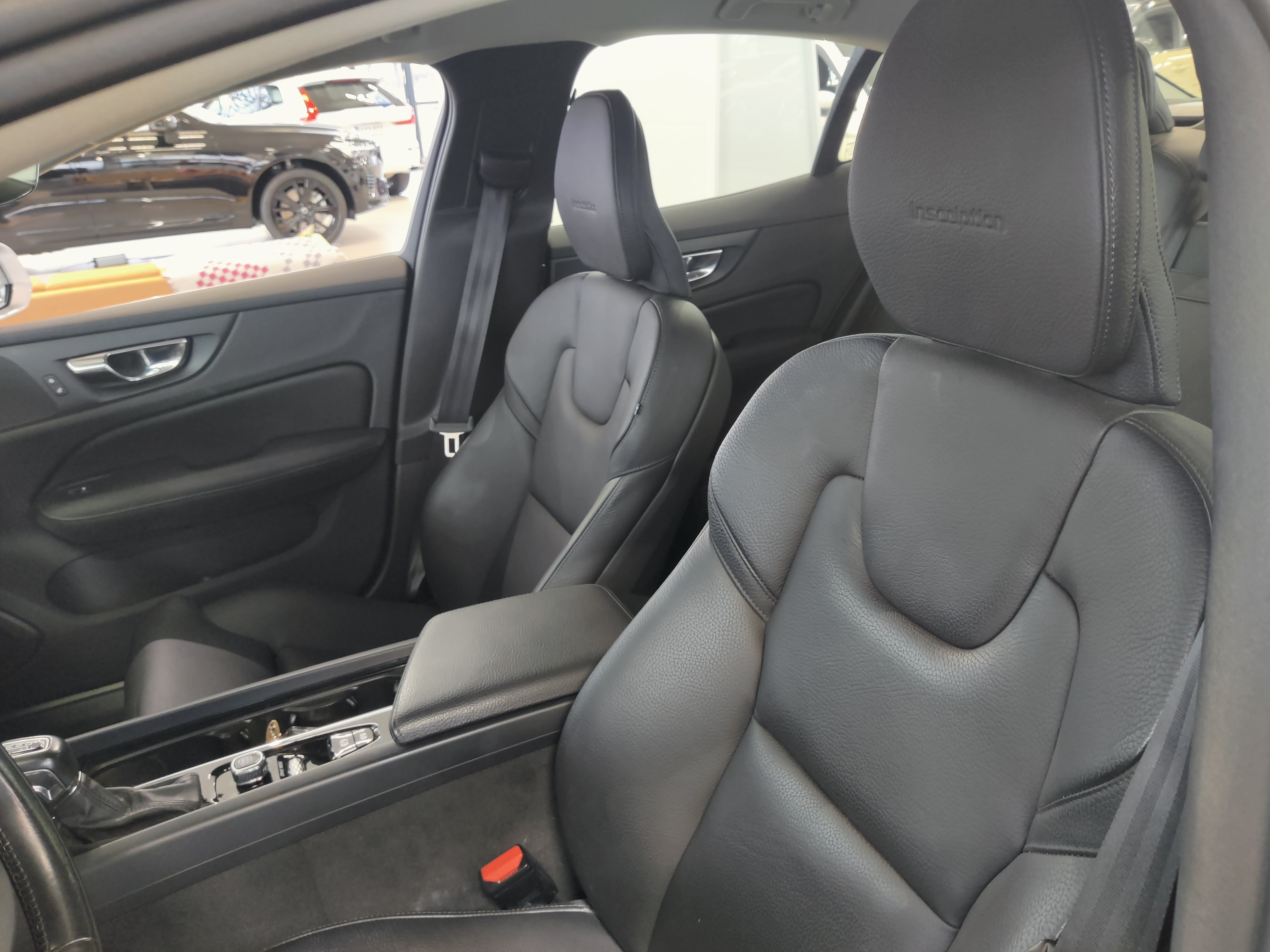 Volvo S60 T5 BUSINESS INSCRIPTION TAKUU 24KK/40TKM.