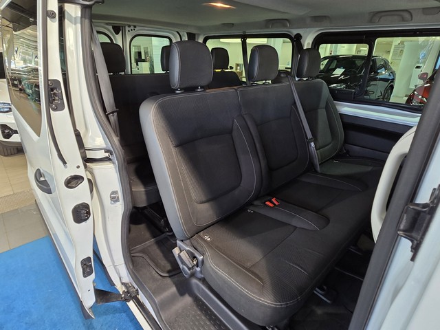 Renault TRAFIC PASSENGER DCI 145HV EDC L2H1 1+8 HLÖ