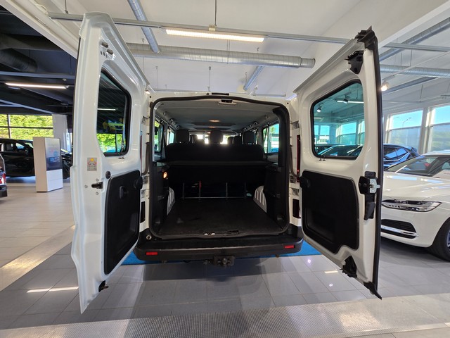 Renault TRAFIC PASSENGER DCI 145HV EDC L2H1 1+8 HLÖ