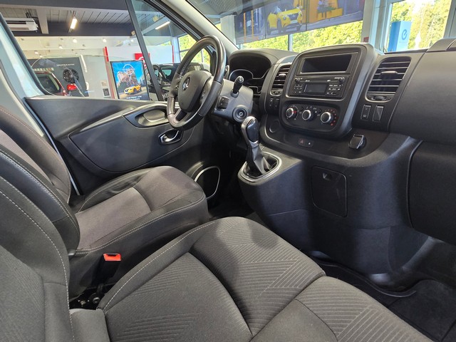 Renault TRAFIC PASSENGER DCI 145HV EDC L2H1 1+8 HLÖ