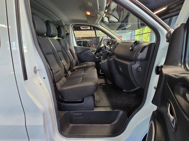 Renault TRAFIC PASSENGER DCI 145HV EDC L2H1 1+8 HLÖ