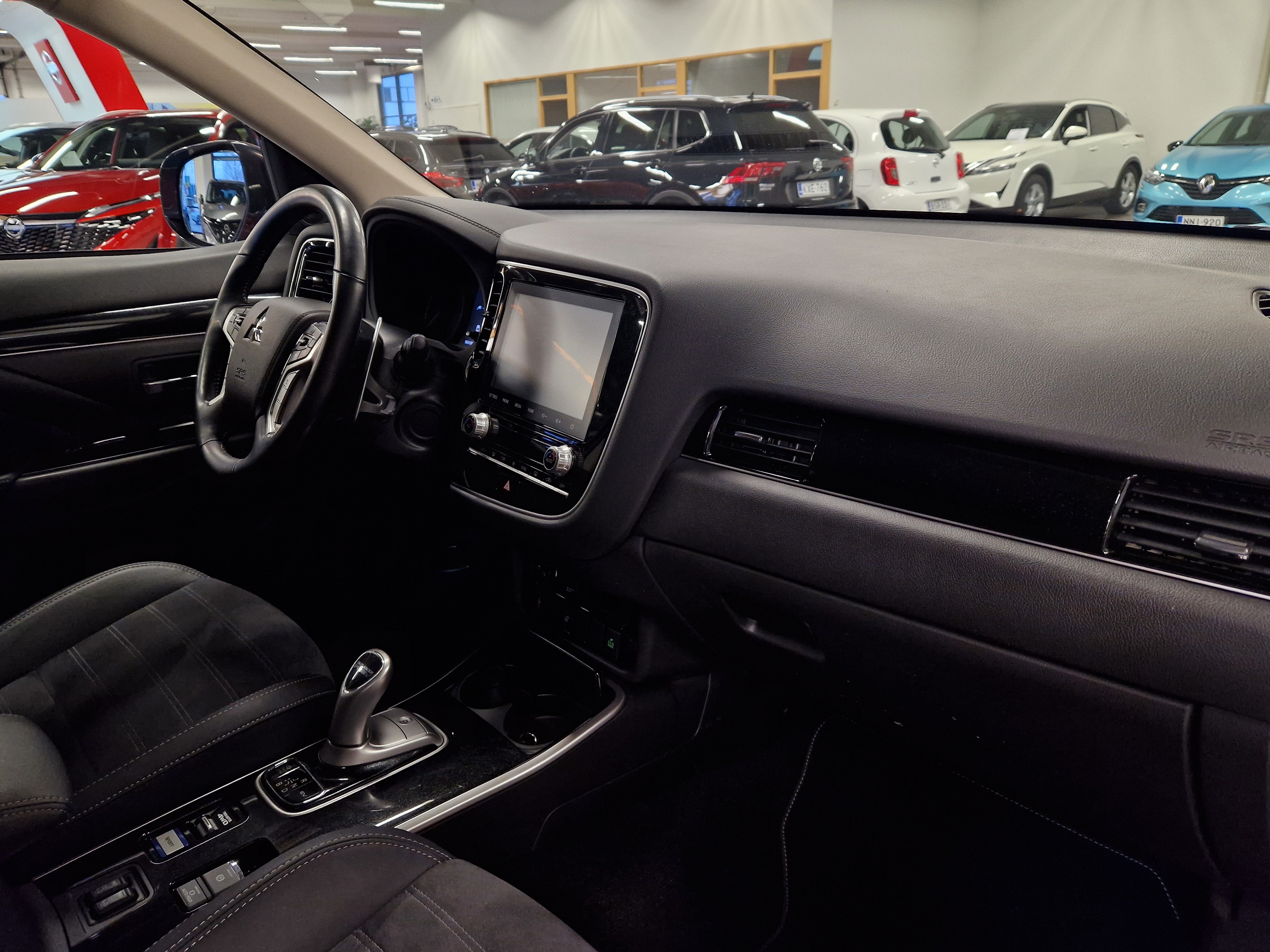 Mitsubishi OUTLANDER PHEV ACTIVE INTENSE 4WD 5P.