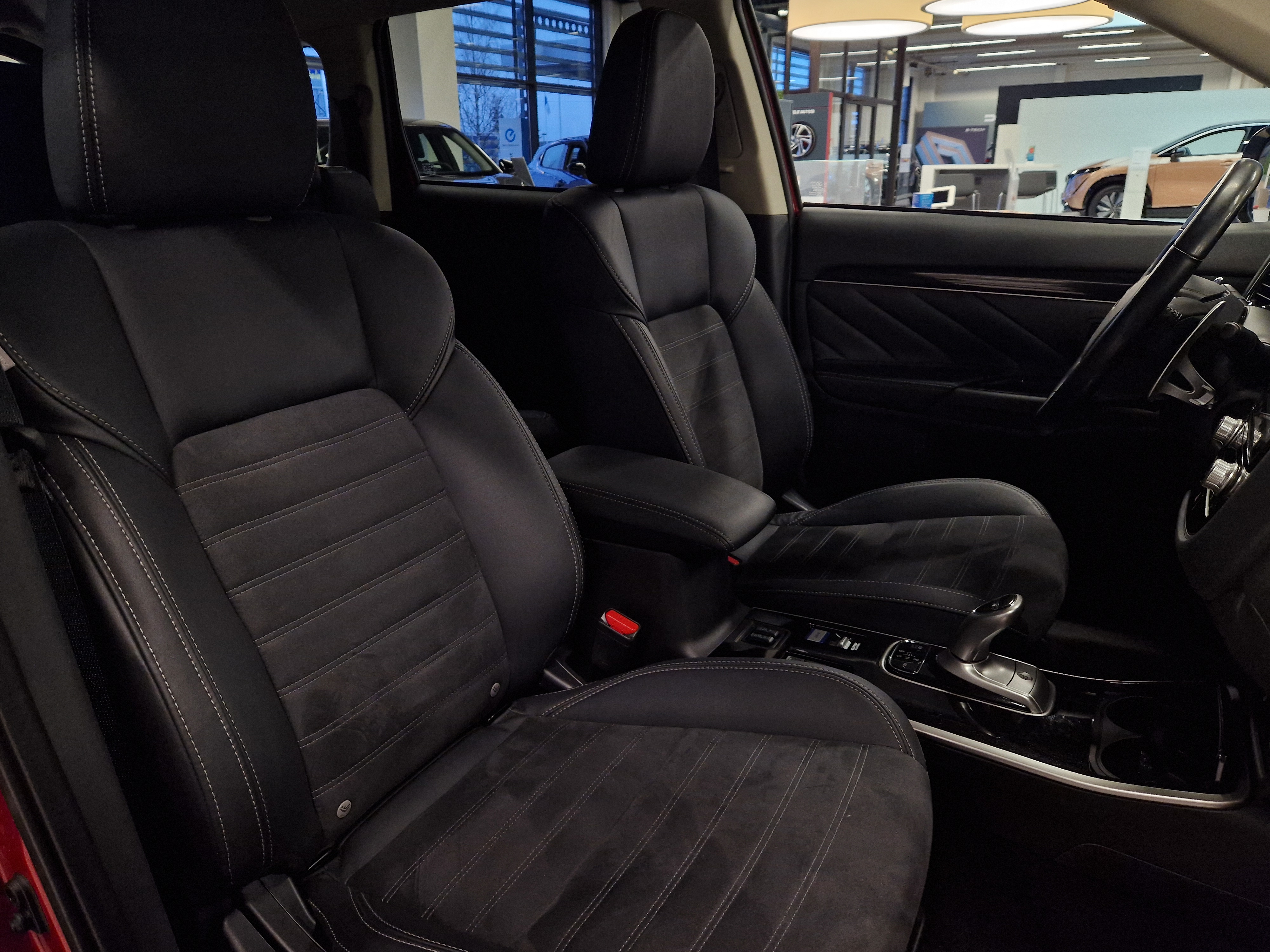 Mitsubishi OUTLANDER PHEV ACTIVE INTENSE 4WD 5P.