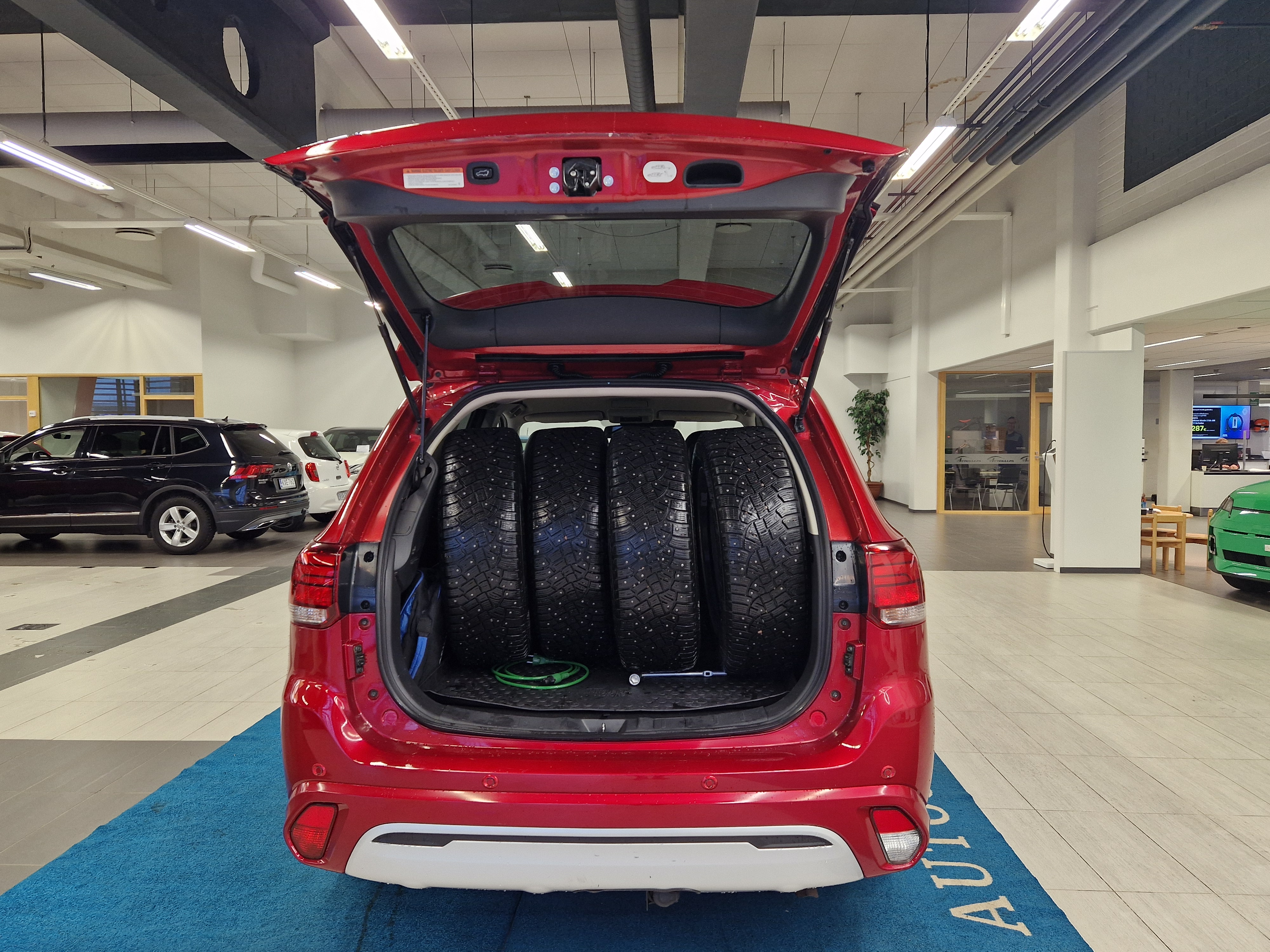 Mitsubishi OUTLANDER PHEV ACTIVE INTENSE 4WD 5P.