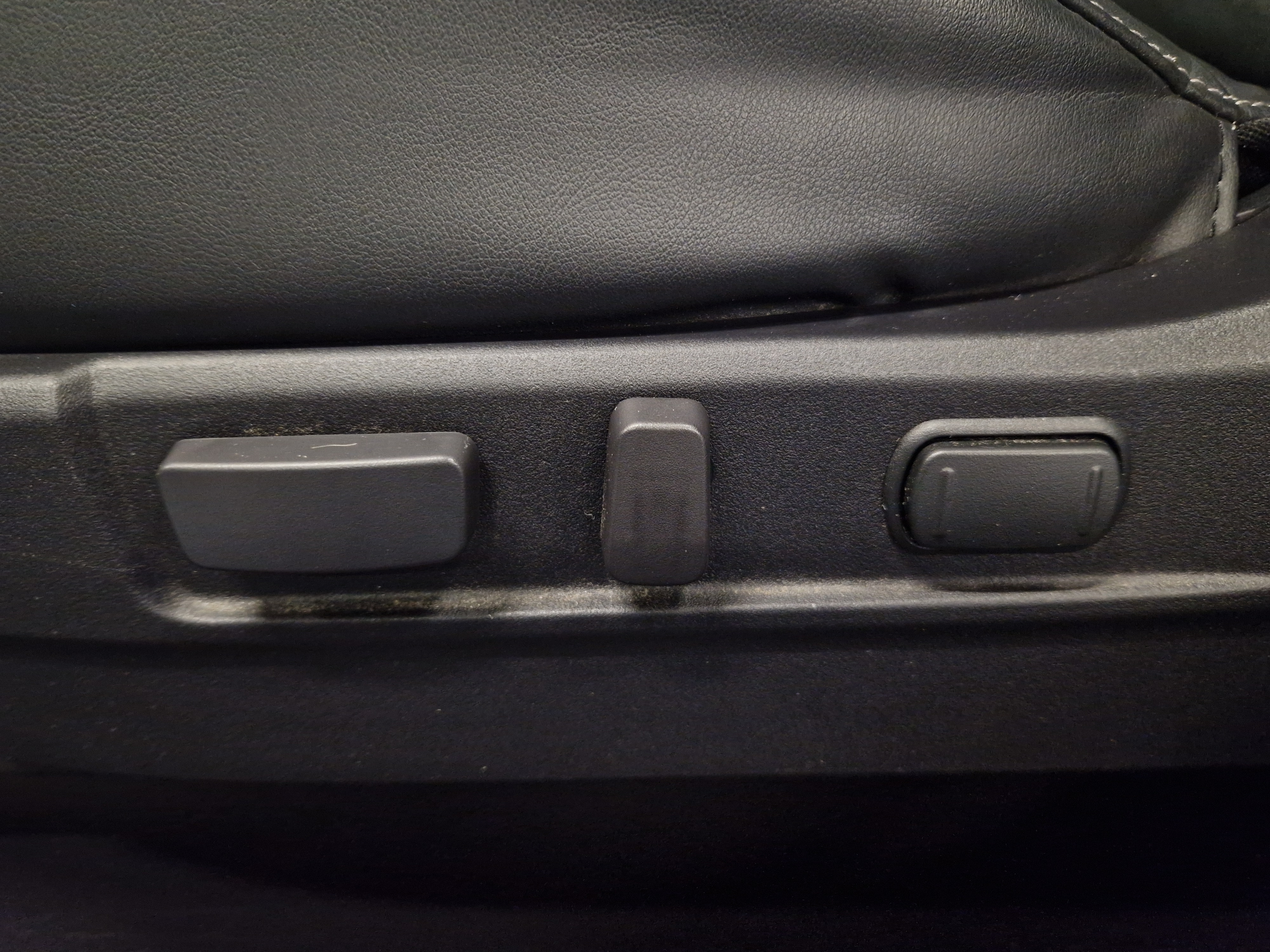 Mitsubishi OUTLANDER PHEV ACTIVE INTENSE 4WD 5P.