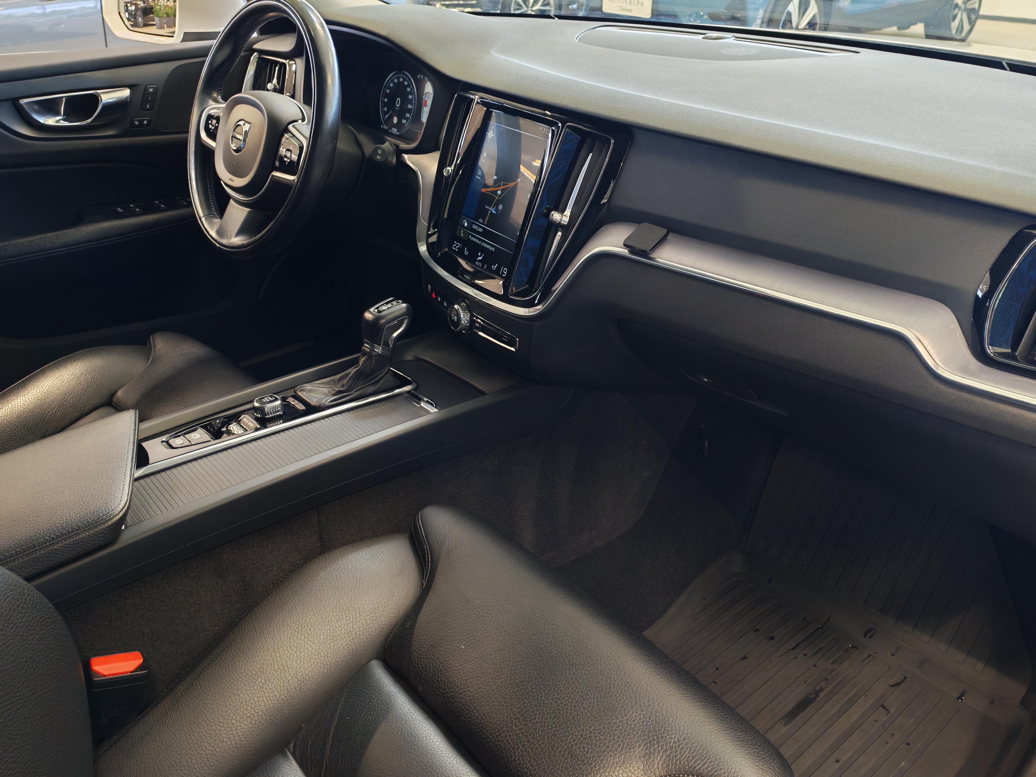 Volvo V60 D3 AWD MOMENTUM AUT