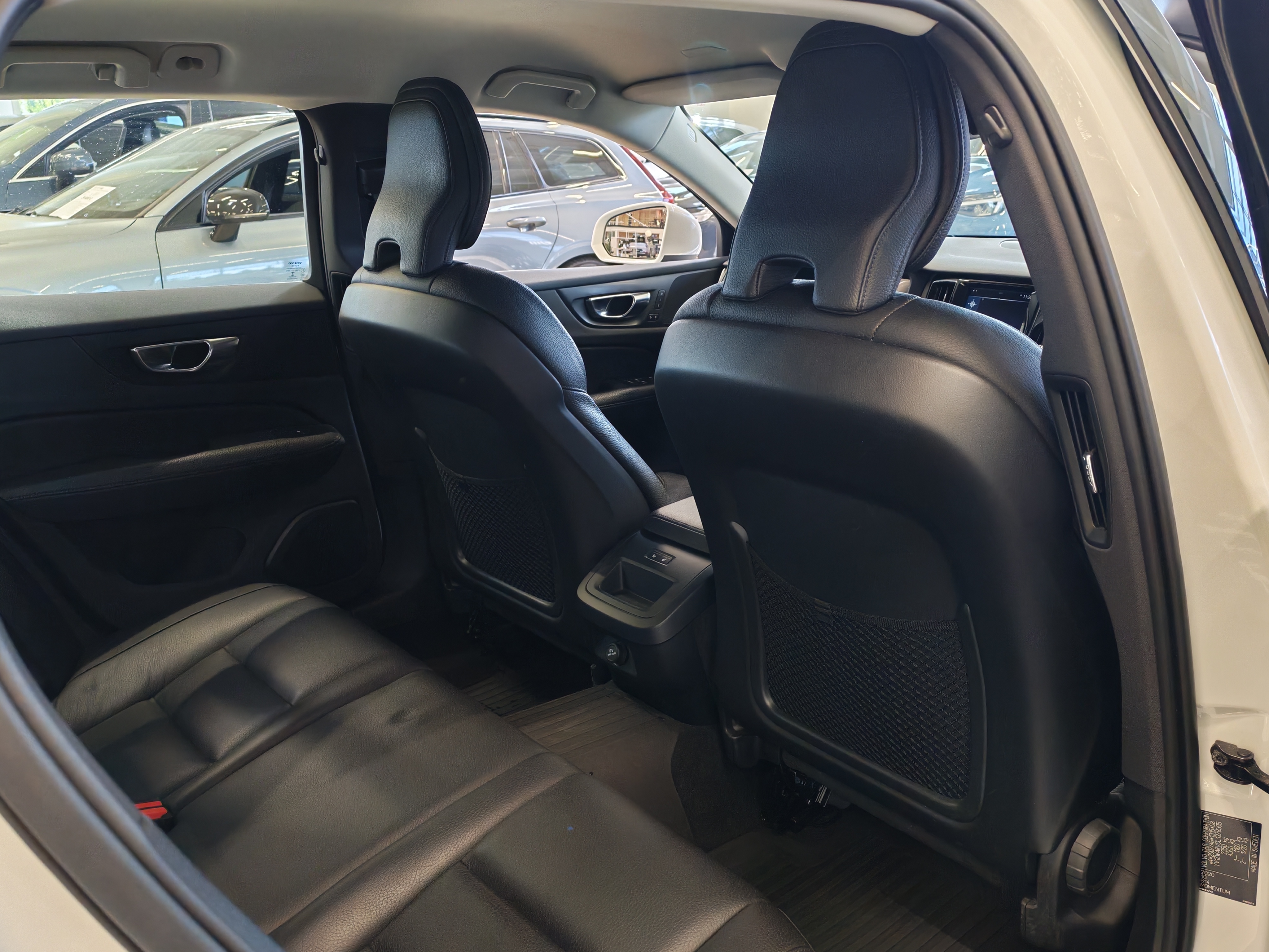 Volvo V60 D3 AWD MOMENTUM AUT
