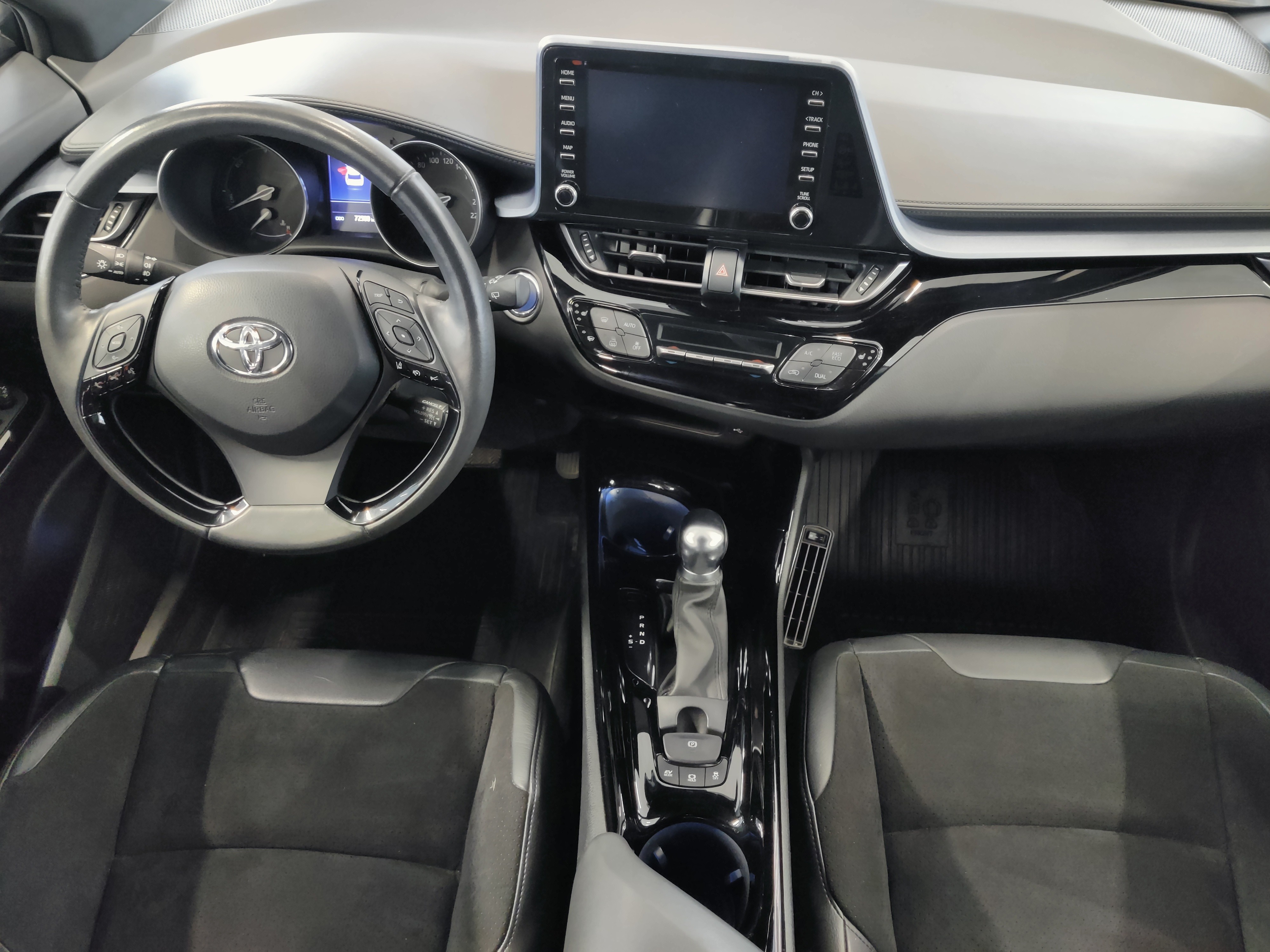 Toyota C-HR 2,0 HYBRID INTENSE