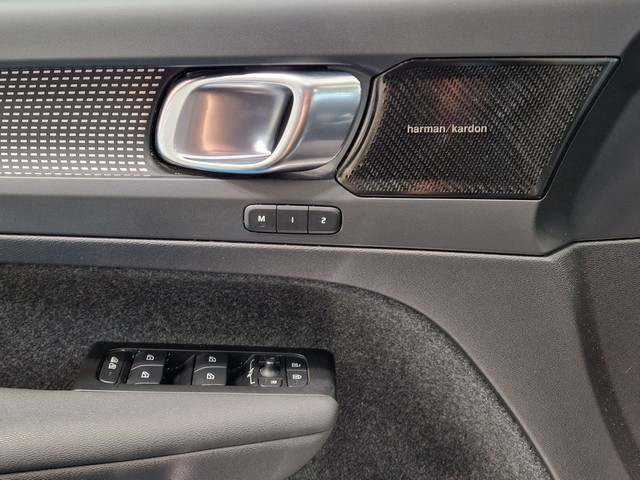 Volvo XC40 RECHARGE TWIN PRO TAKUU 24KK/40TKM