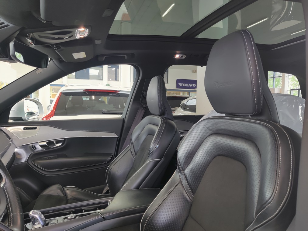 Volvo XC90 T8 AWD R-DESIGN