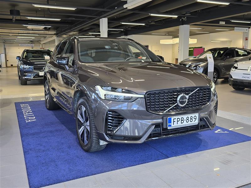 Volvo XC60 T6 AWD Long Range Plus Dark 2023, kuva 2/26