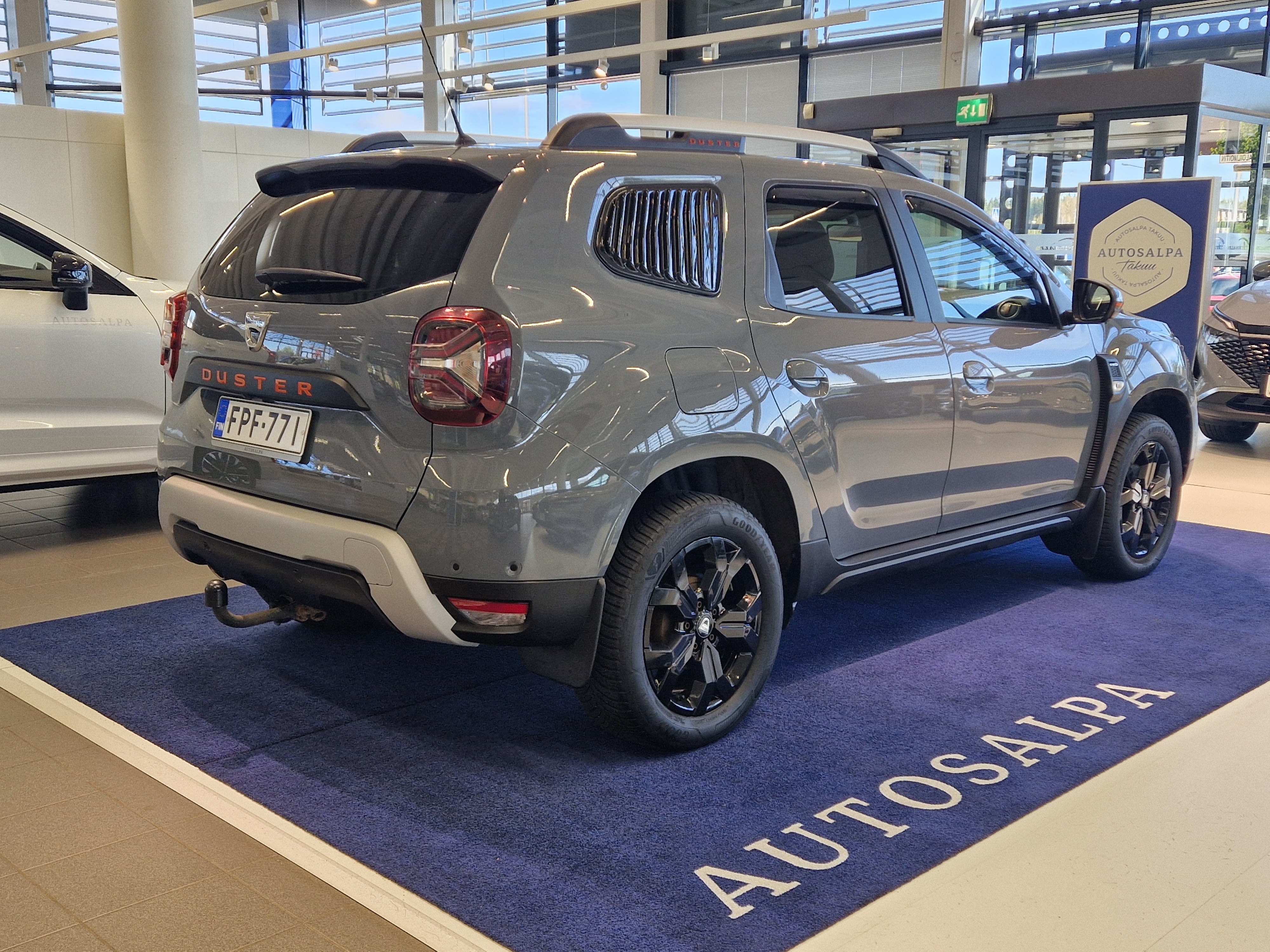 Dacia Duster TCe 150 4x4 Extreme 2022, bild 3/15