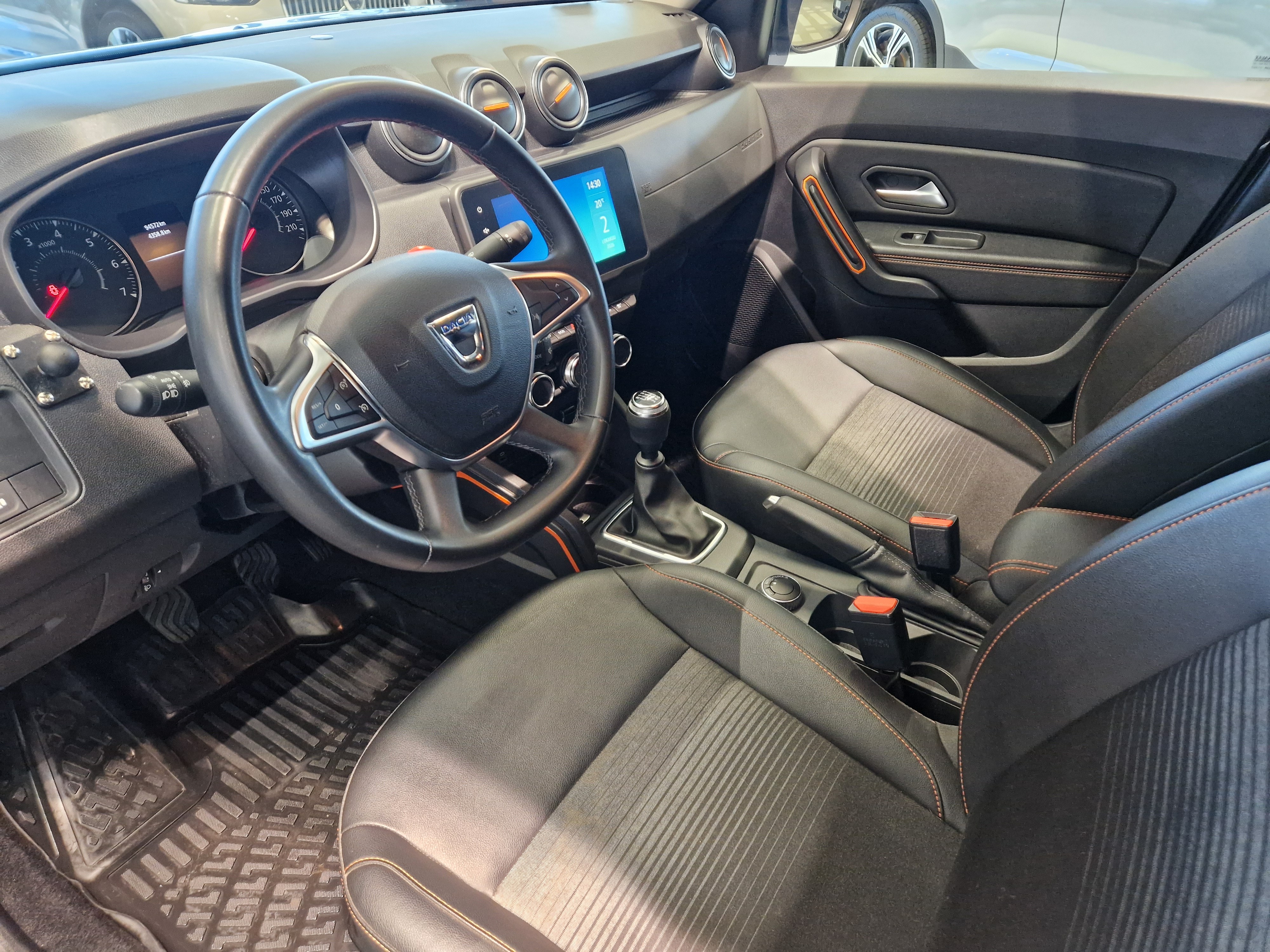 Dacia Duster TCe 150 4x4 Extreme 2022, bild 5/15