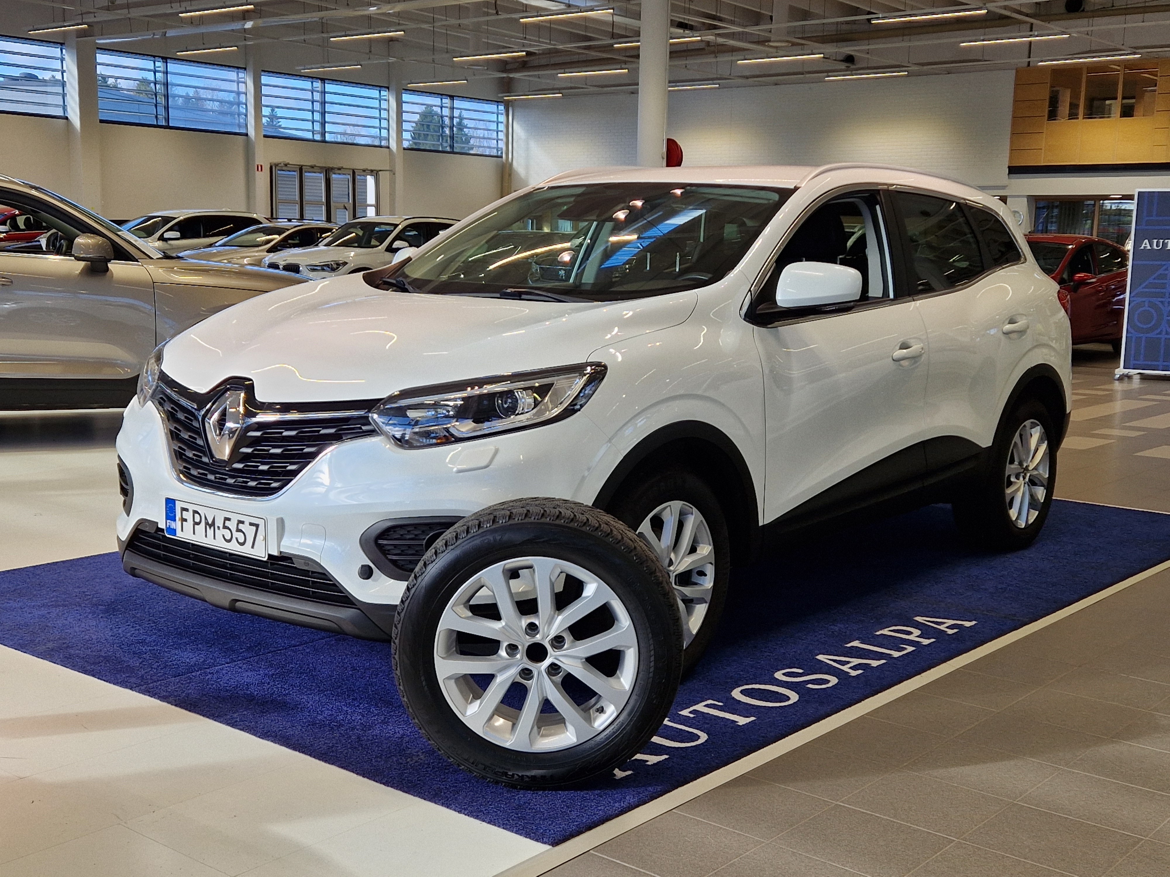 Renault Kadjar TCe 140 EDC7-aut Zen 2020, bild 2/13