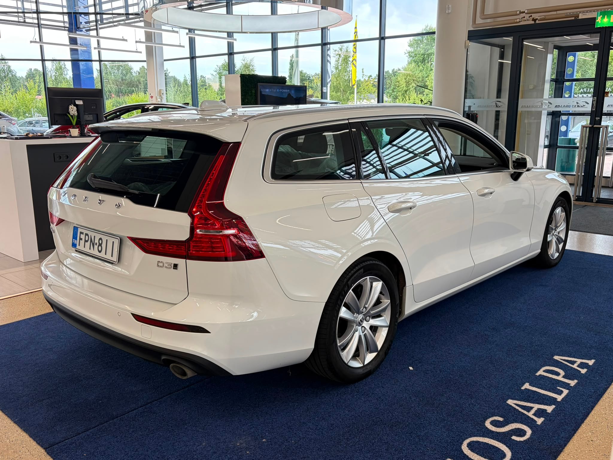 Volvo V60 2021, kuva 3/18