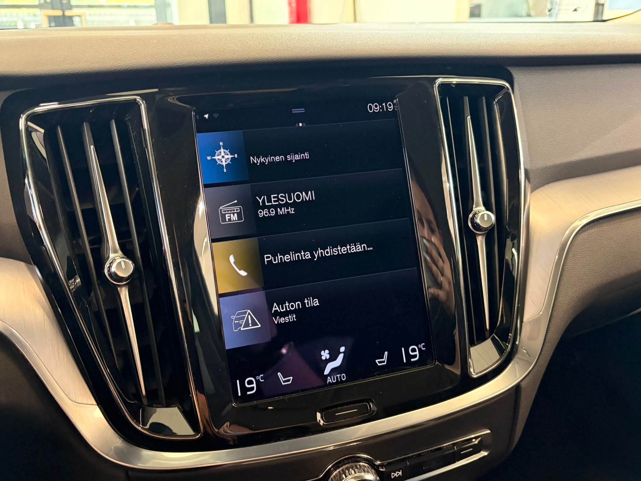 Volvo V60 D3 AWD BUSINESS AUT TAKUU 12KK/20TKM