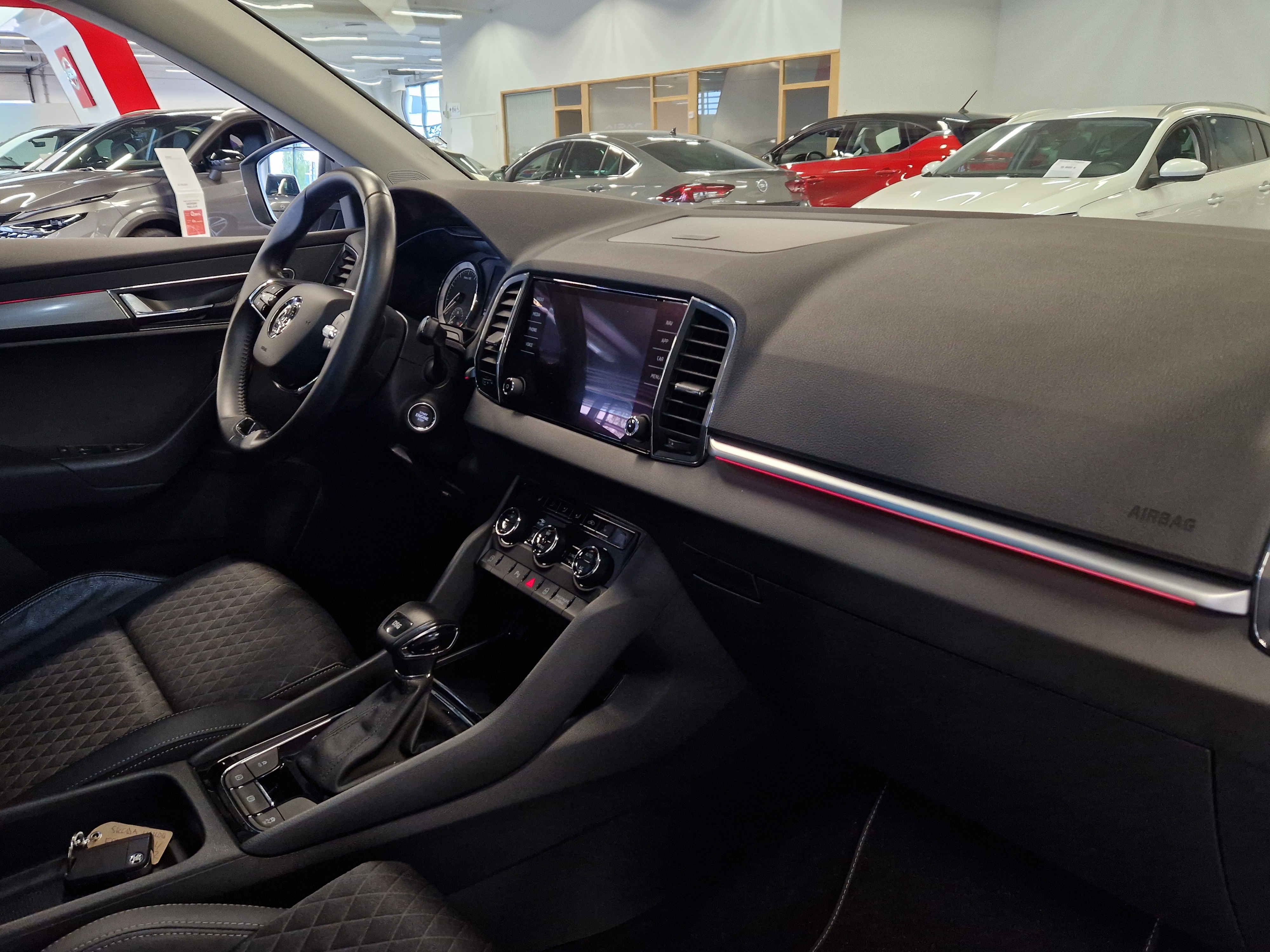 Skoda KAROQ 1,5 TSI STYLE BUSINESSLINE DSG AUTOM.
