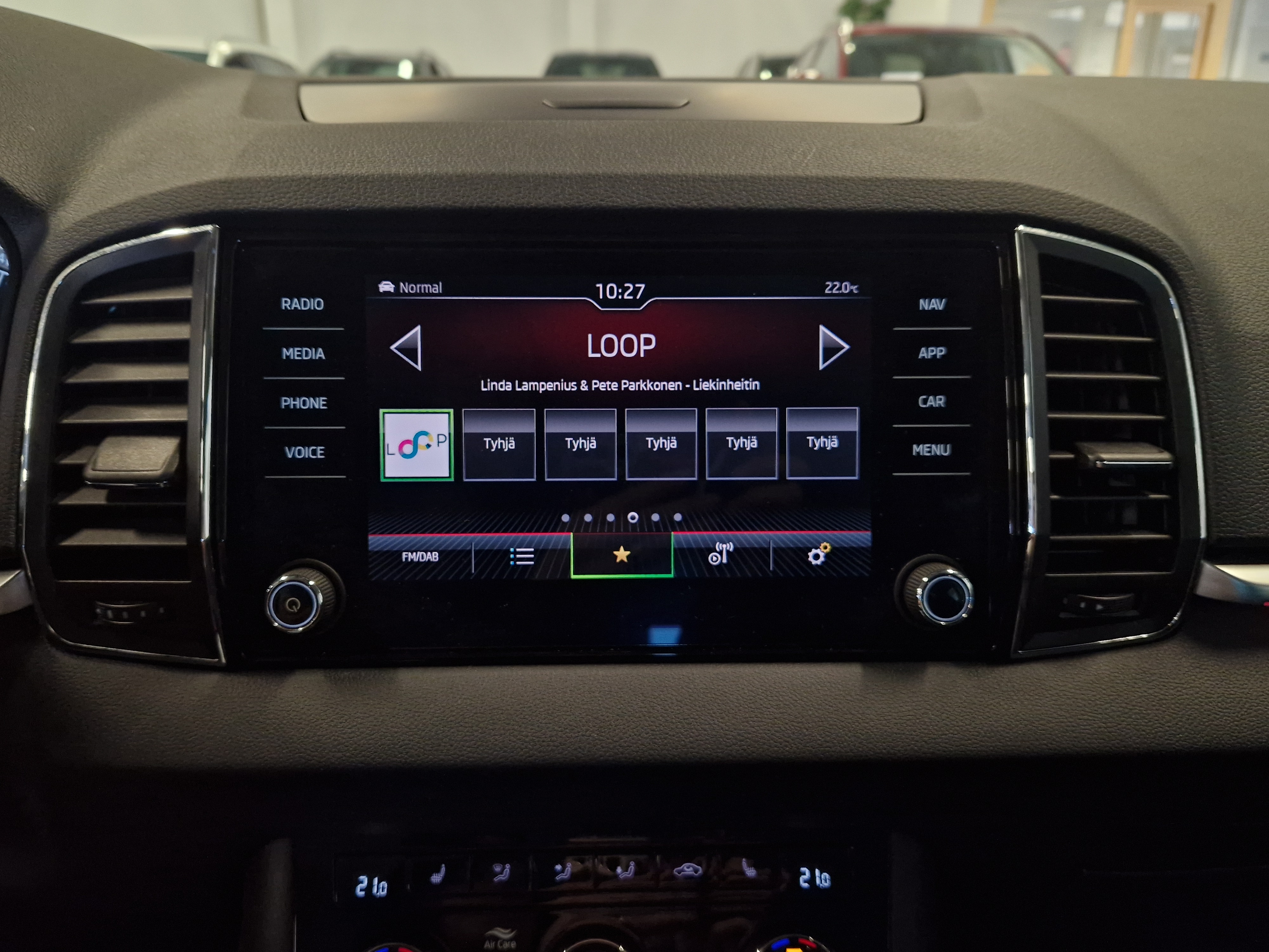Skoda KAROQ 1,5 TSI STYLE BUSINESSLINE DSG AUTOM.
