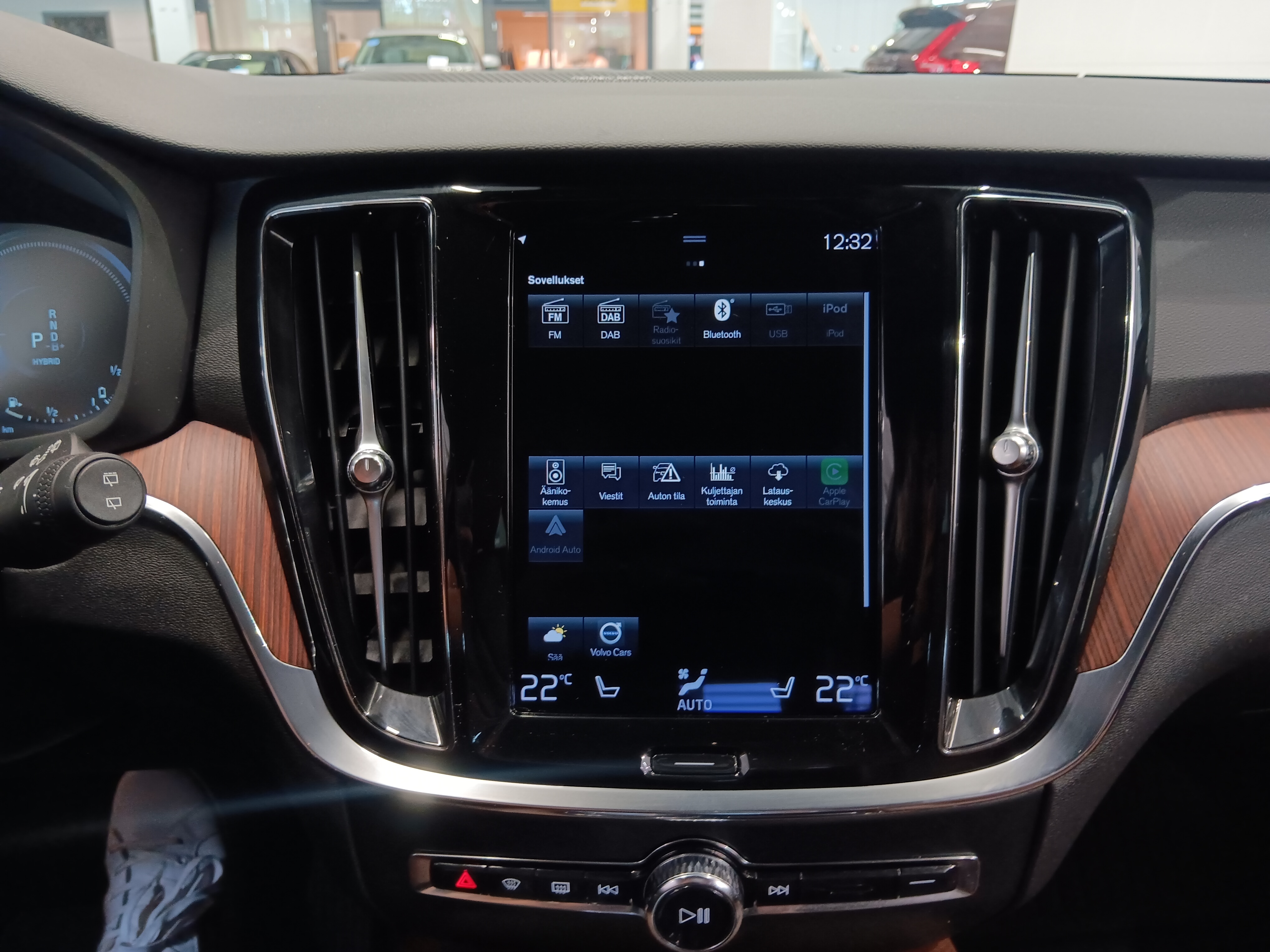 Volvo V60 T8 TWE AWD INSCRIPTION TAKUU 24KK/40TKM