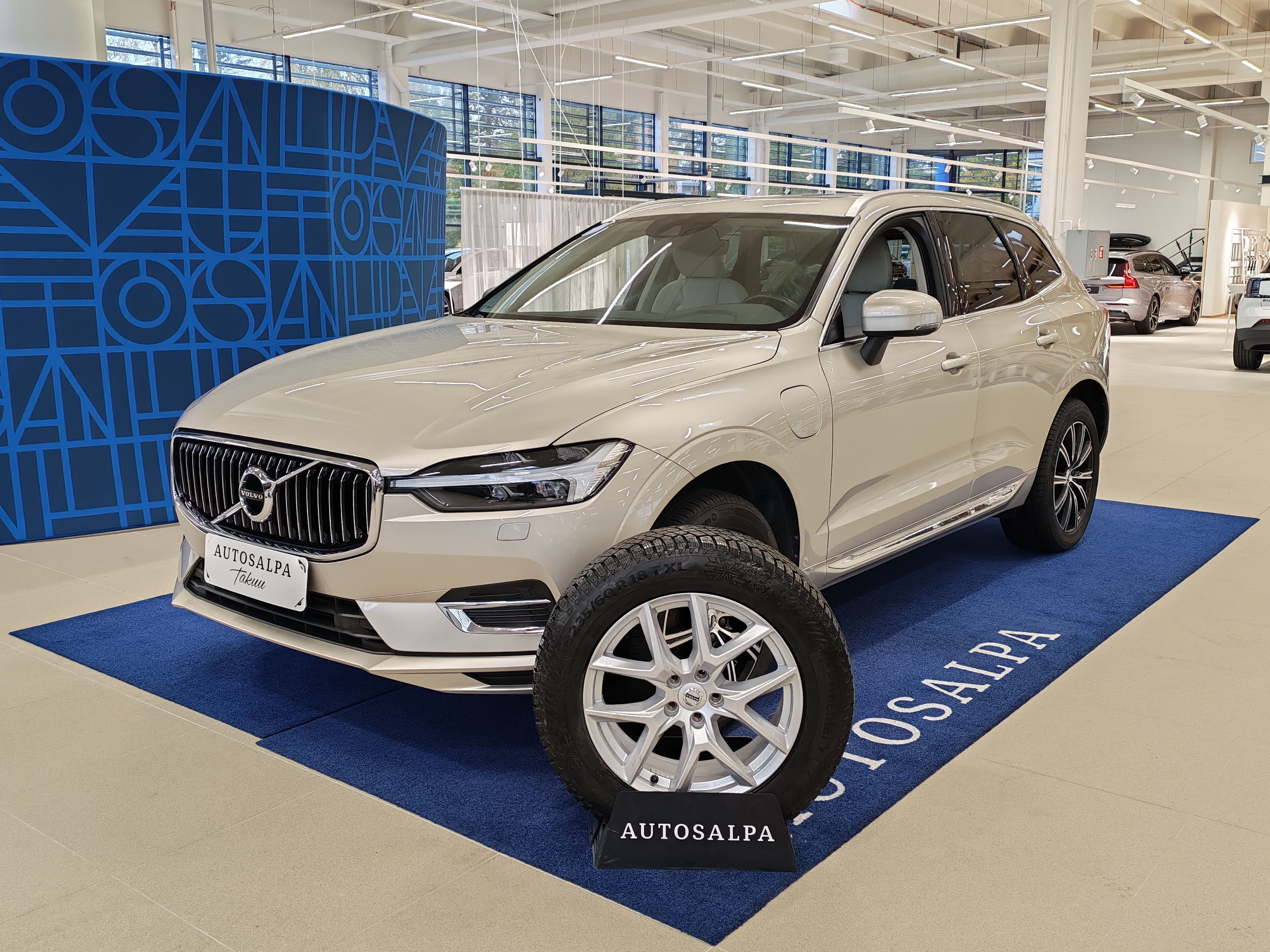 Volvo XC60 T6 TwE AWD Inscription 2021, bild 2/22