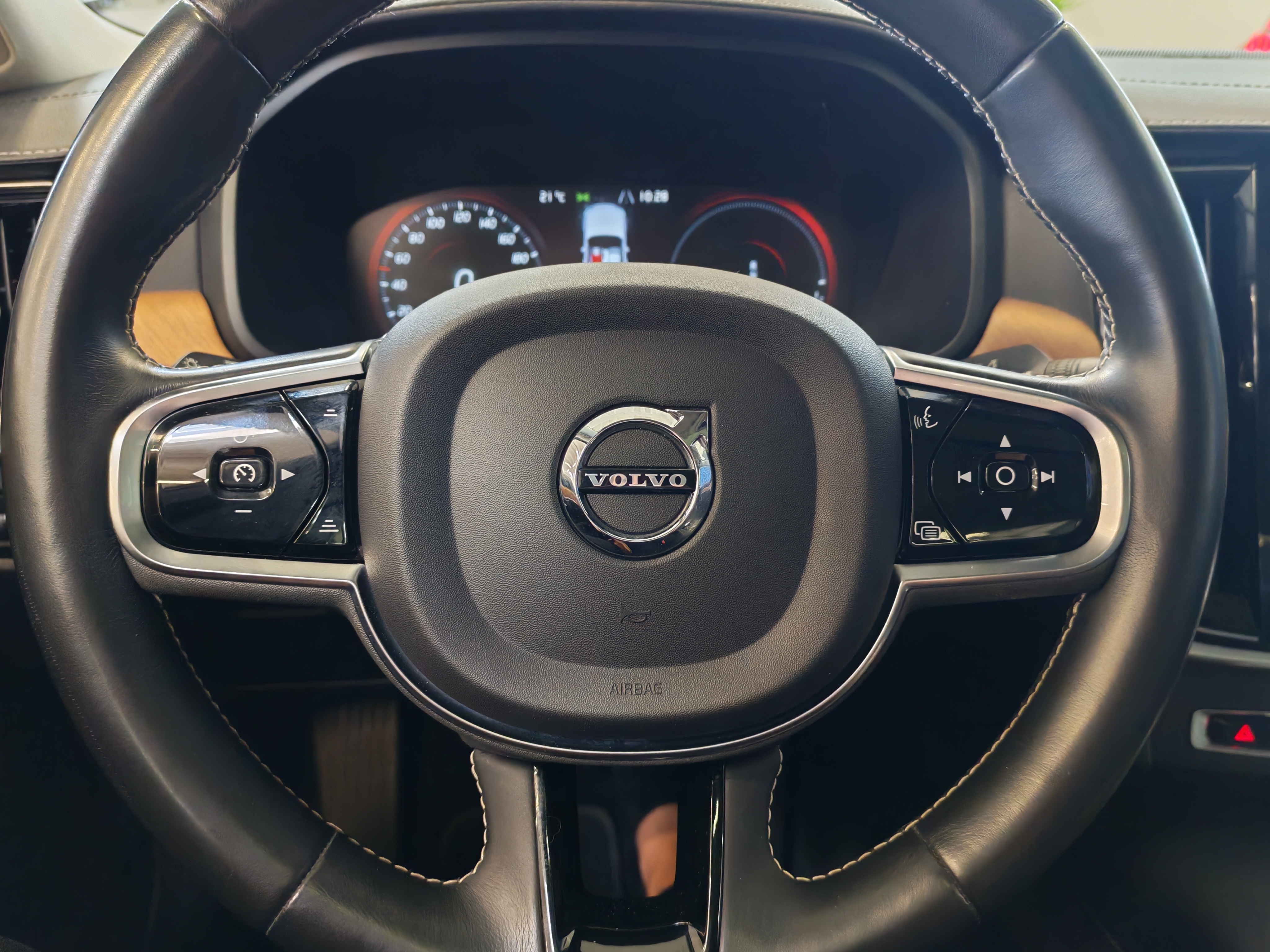 Volvo S90 2020, kuva 7/23